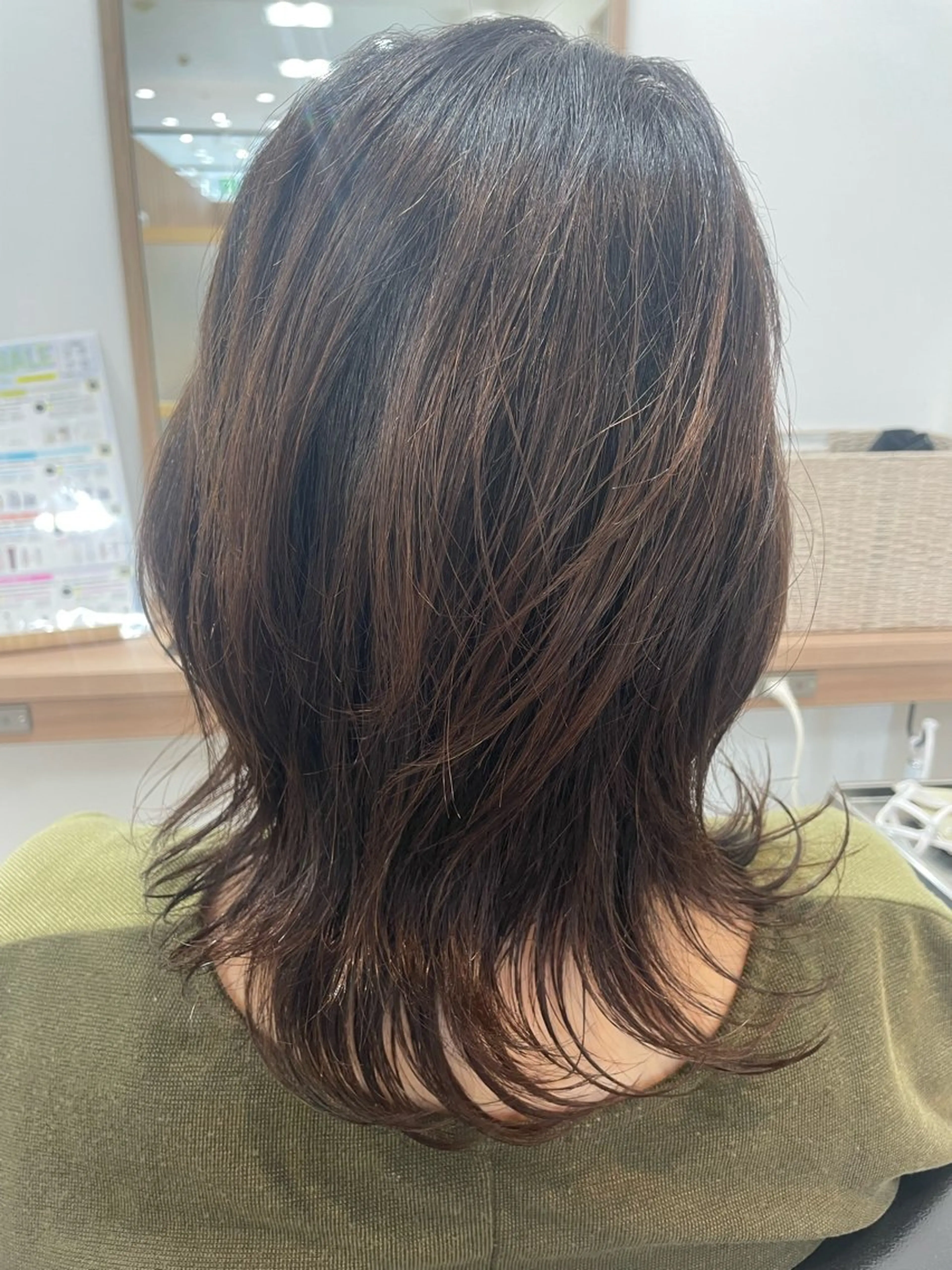 ミディアム カラー パーマ 葭葉 久美子のヘアスタイル