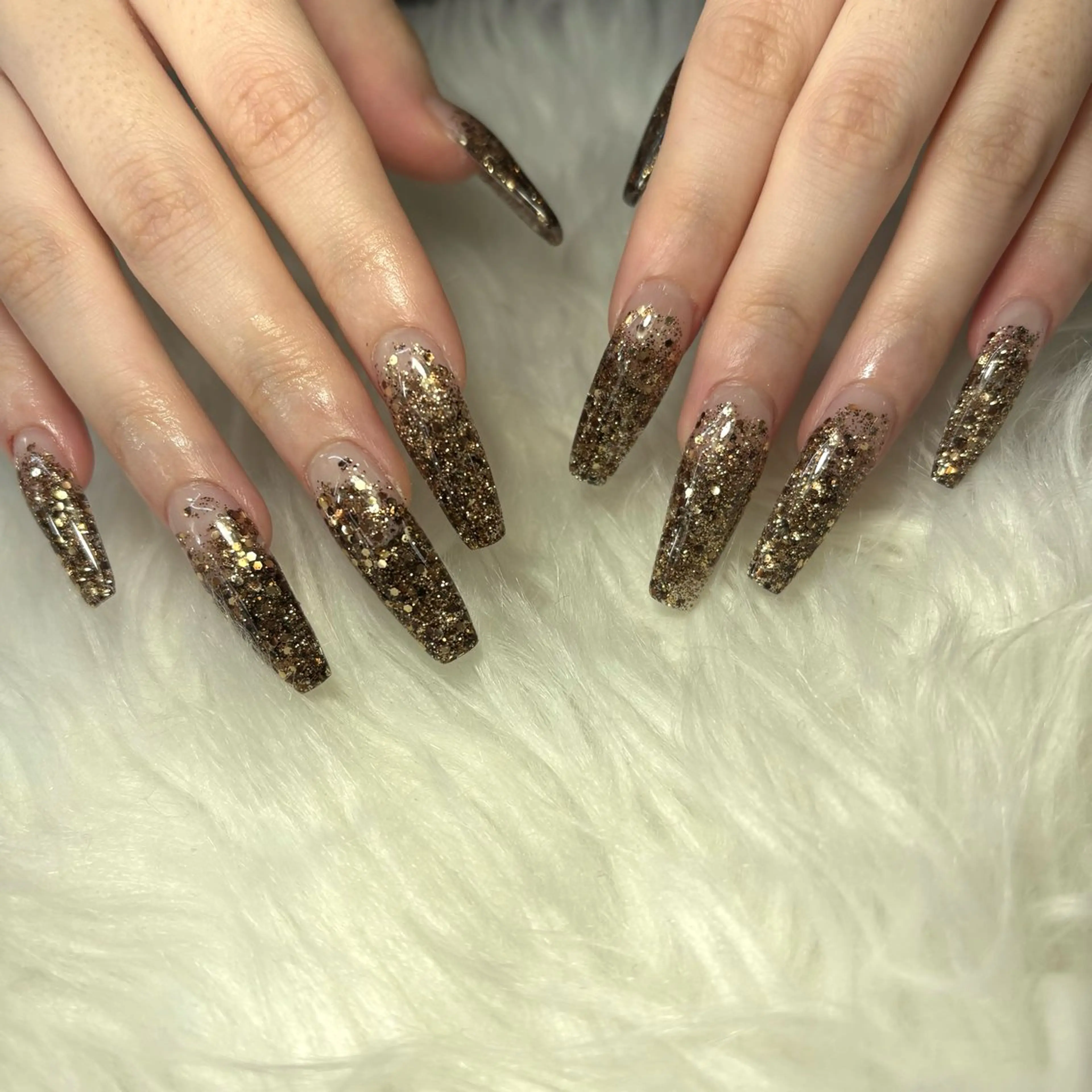 ネイル グラデーション ラメ(グリッター) ラメグラデーション スカルプネイル ハンドネイル ハンドケア makana nail所属・makananail anjyuのネイルデザイン