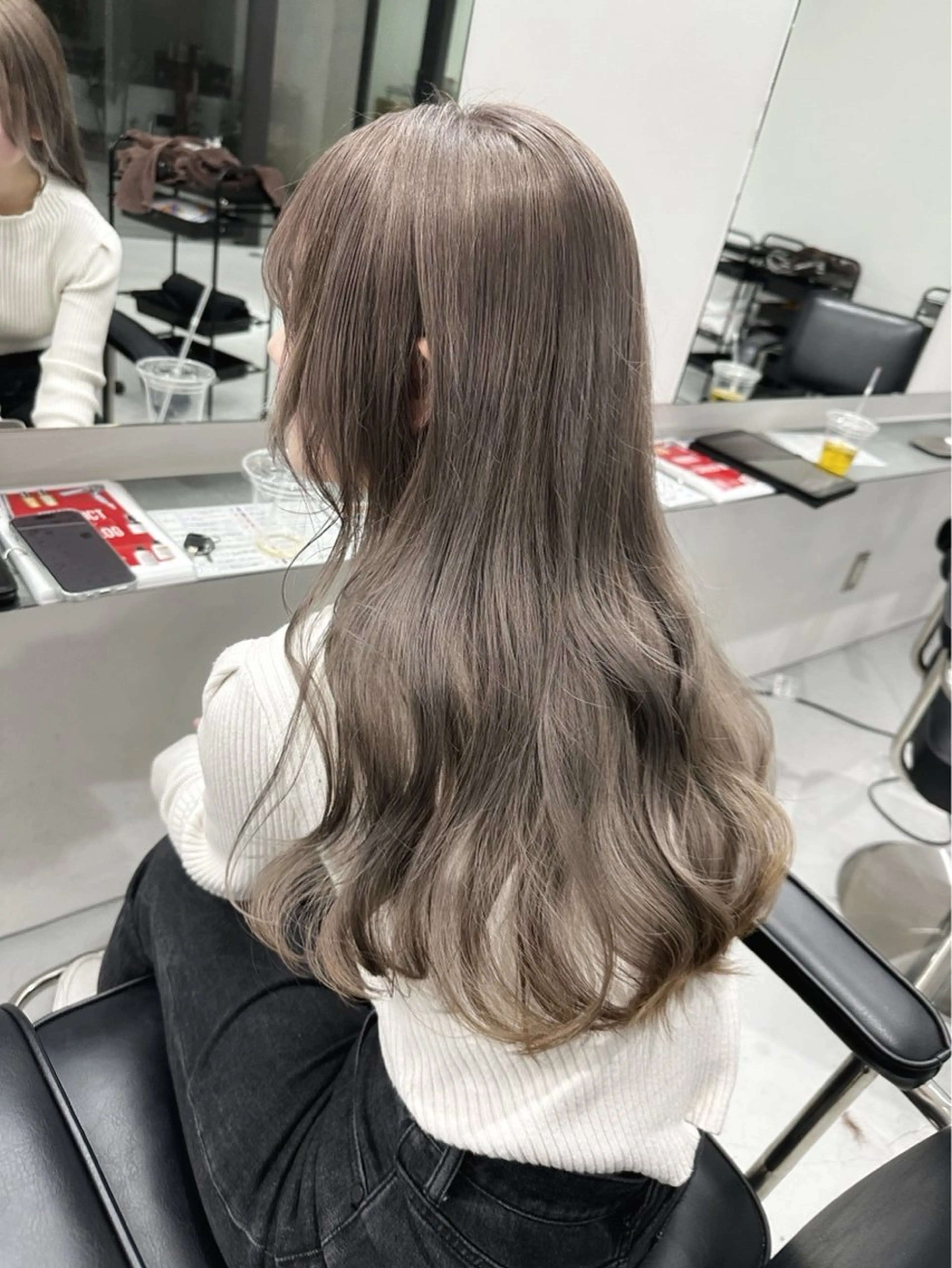 ロング カット ヘアカラー トリートメント ベージュカラー🕊️ 新潟駅/谷口大海のヘアスタイル