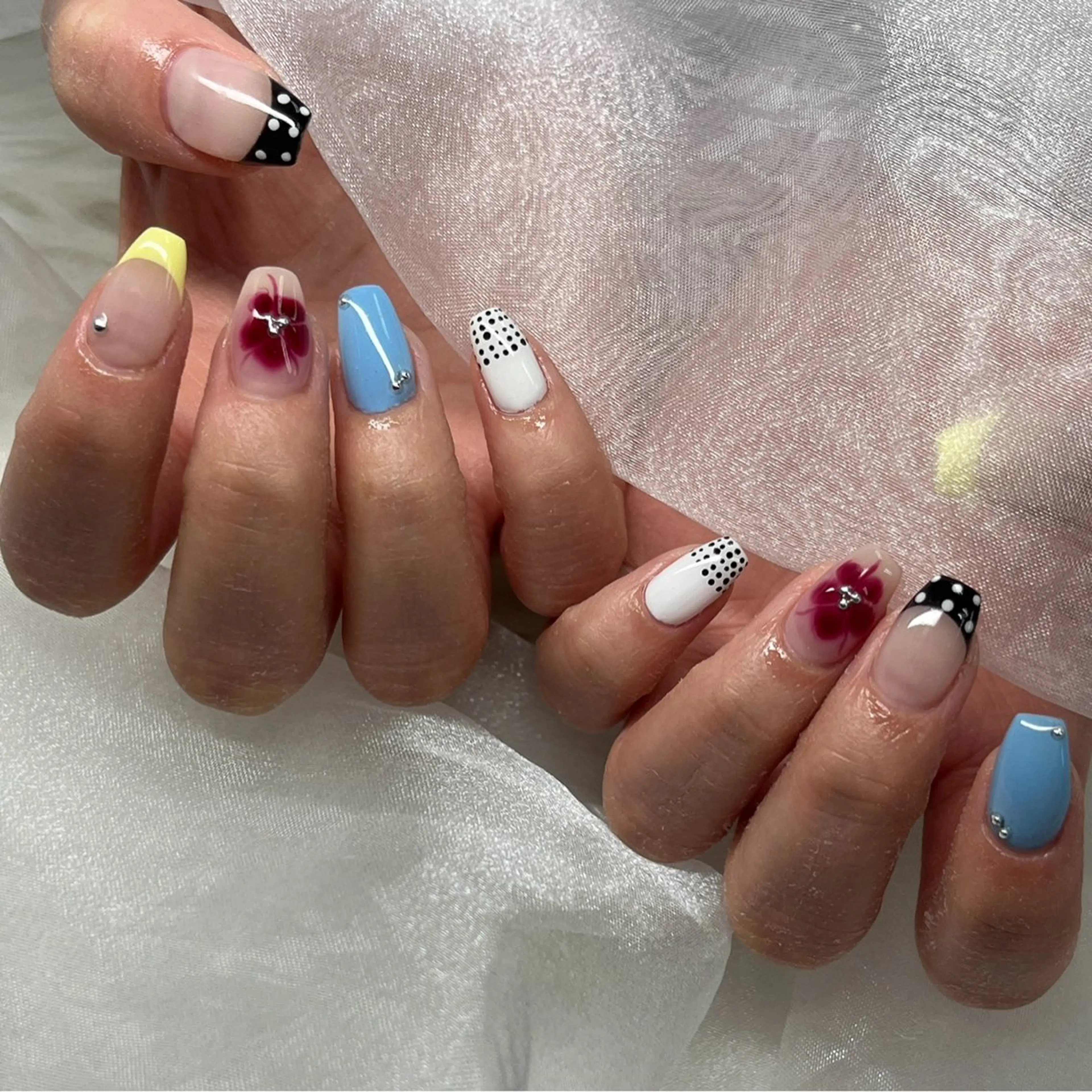 ネイル ハンドネイル tener 🖤yua🖤のネイルデザイン