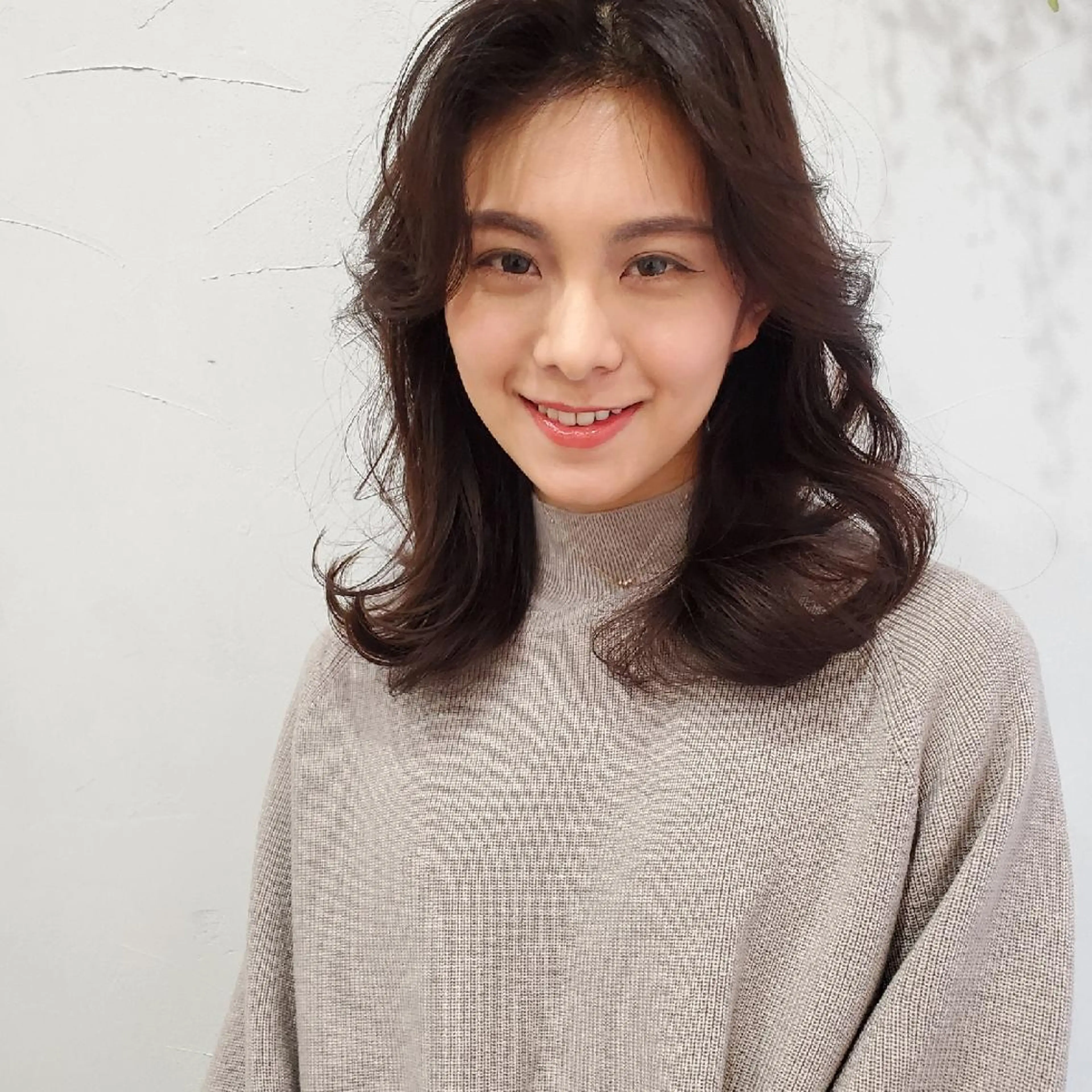 セミロング ヘアアレンジ 切りっぱなしボブ ショートボブ セミロングパーマ ボブ デート ヘアセット フリーランス所属・韓国ヘア レイヤー くびれヘアMATSUのヘアスタイル