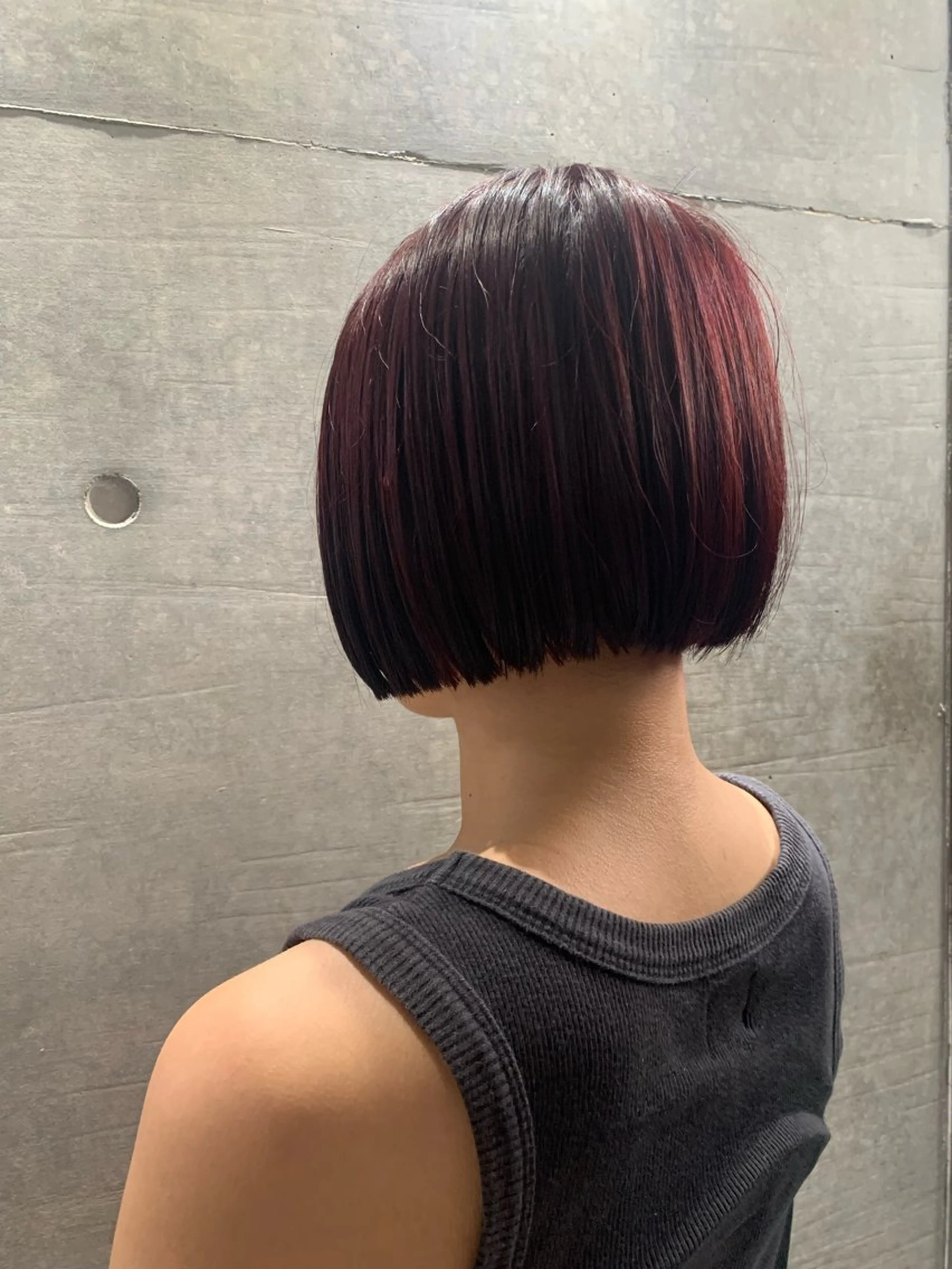 ミディアム カラー ブリーチ ブリーチなしカラー レッドカラー ヘアカラー トリートメント THE./ブリーチ 透感カラー/髪質改善のヘアスタイル