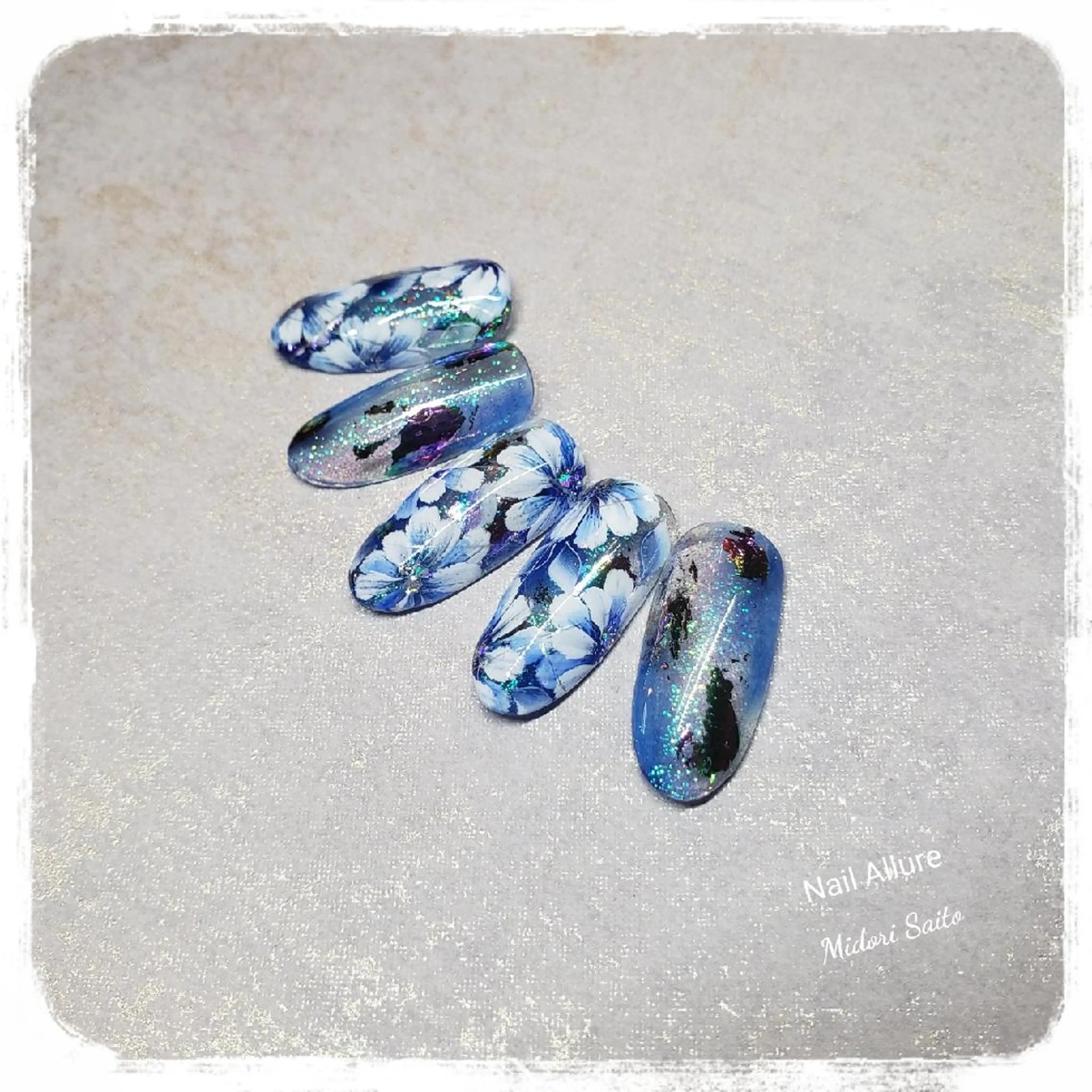 ミディアム Nail Allure(ネイル アルーア)所属・Nail Allureのネイルデザイン