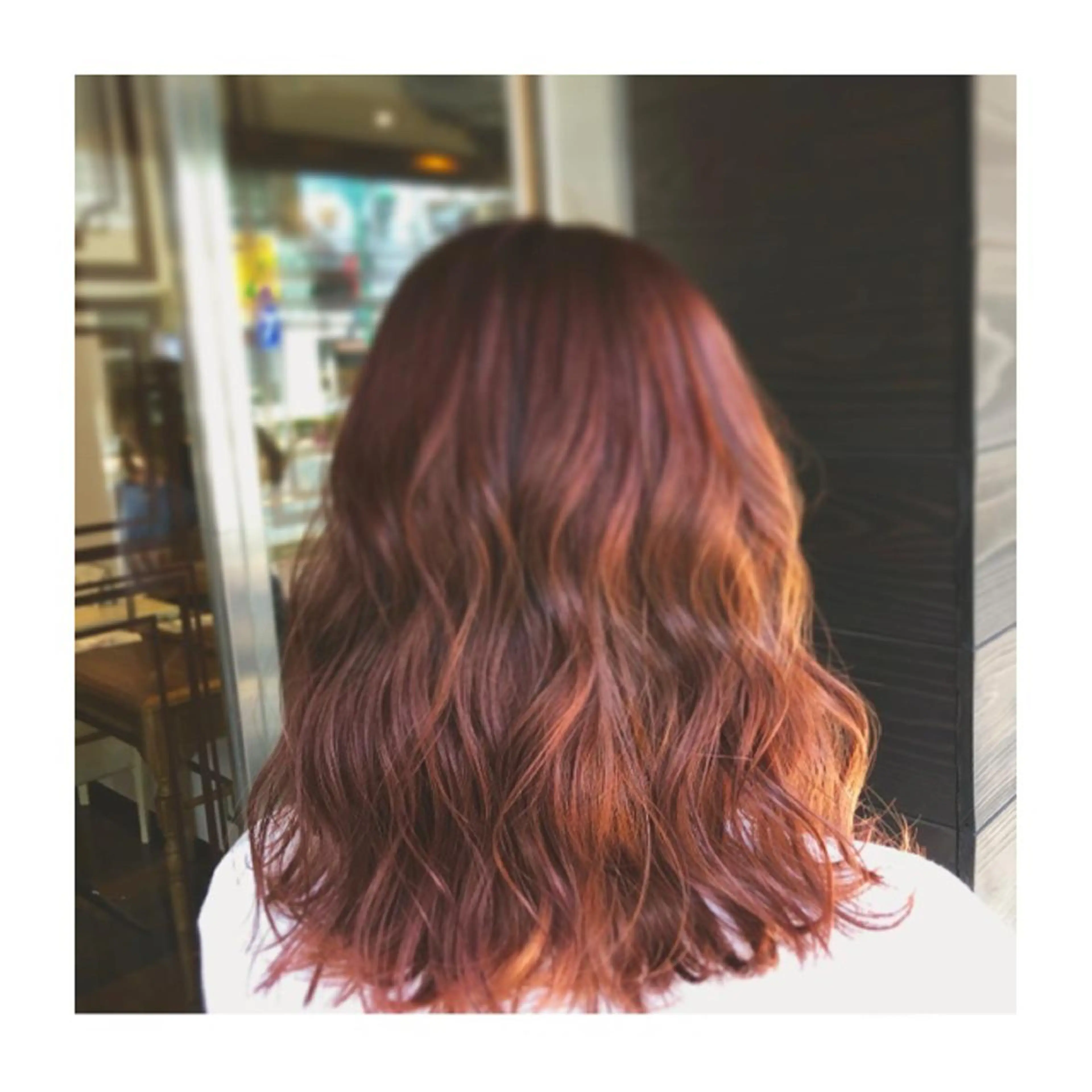 ミディアム カラー ヘアアレンジ オレンジ 小國 綾かのヘアスタイル