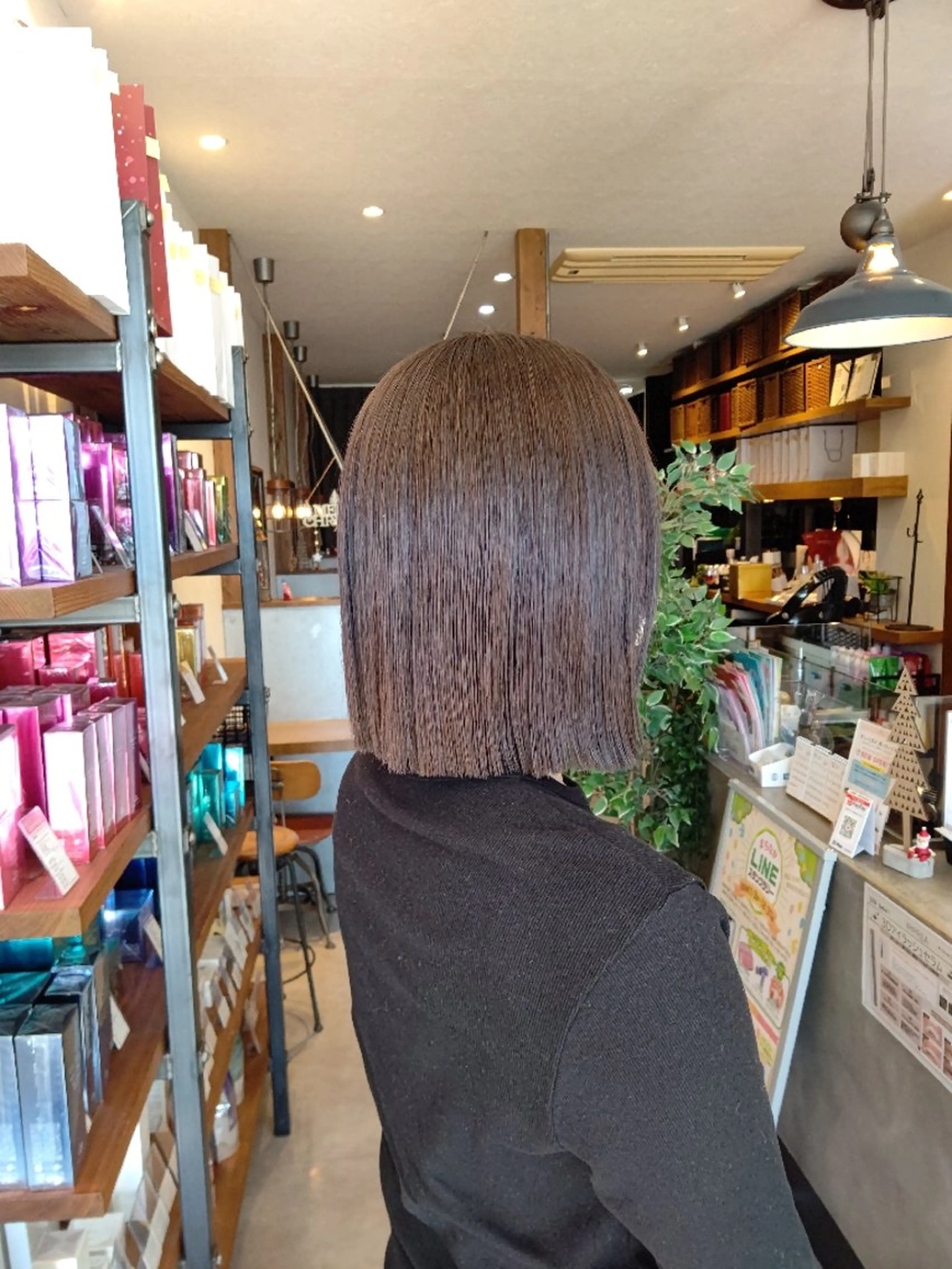 ミディアム ハイライト simon🩷半田 カットブリーチモデルのヘアスタイル