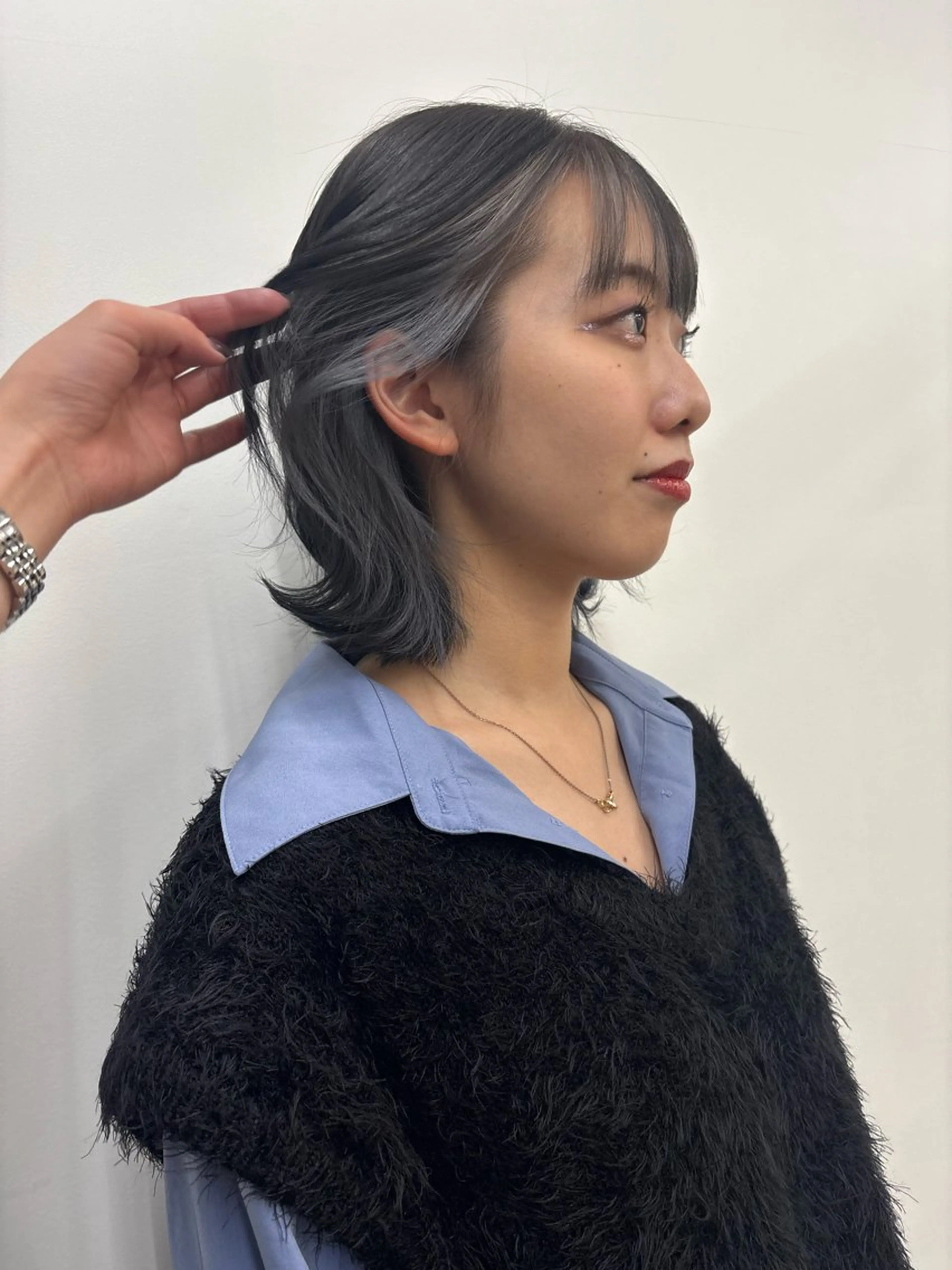 ミディアム カラー lico札幌駅前所属・小原 悠梨乃のヘアスタイル