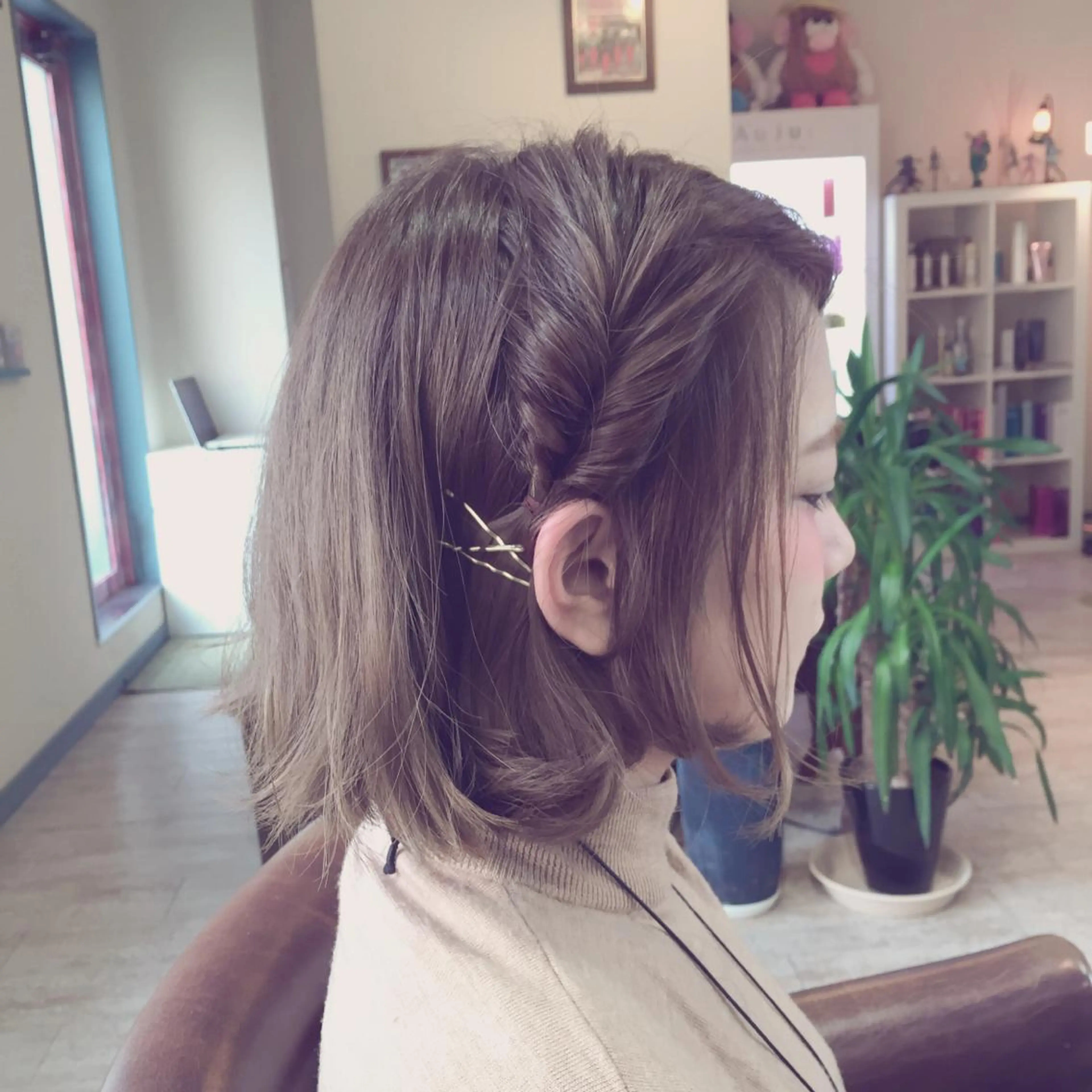 ショート ミディアム カラー ヘアアレンジ イシハラ アズサのヘアスタイル