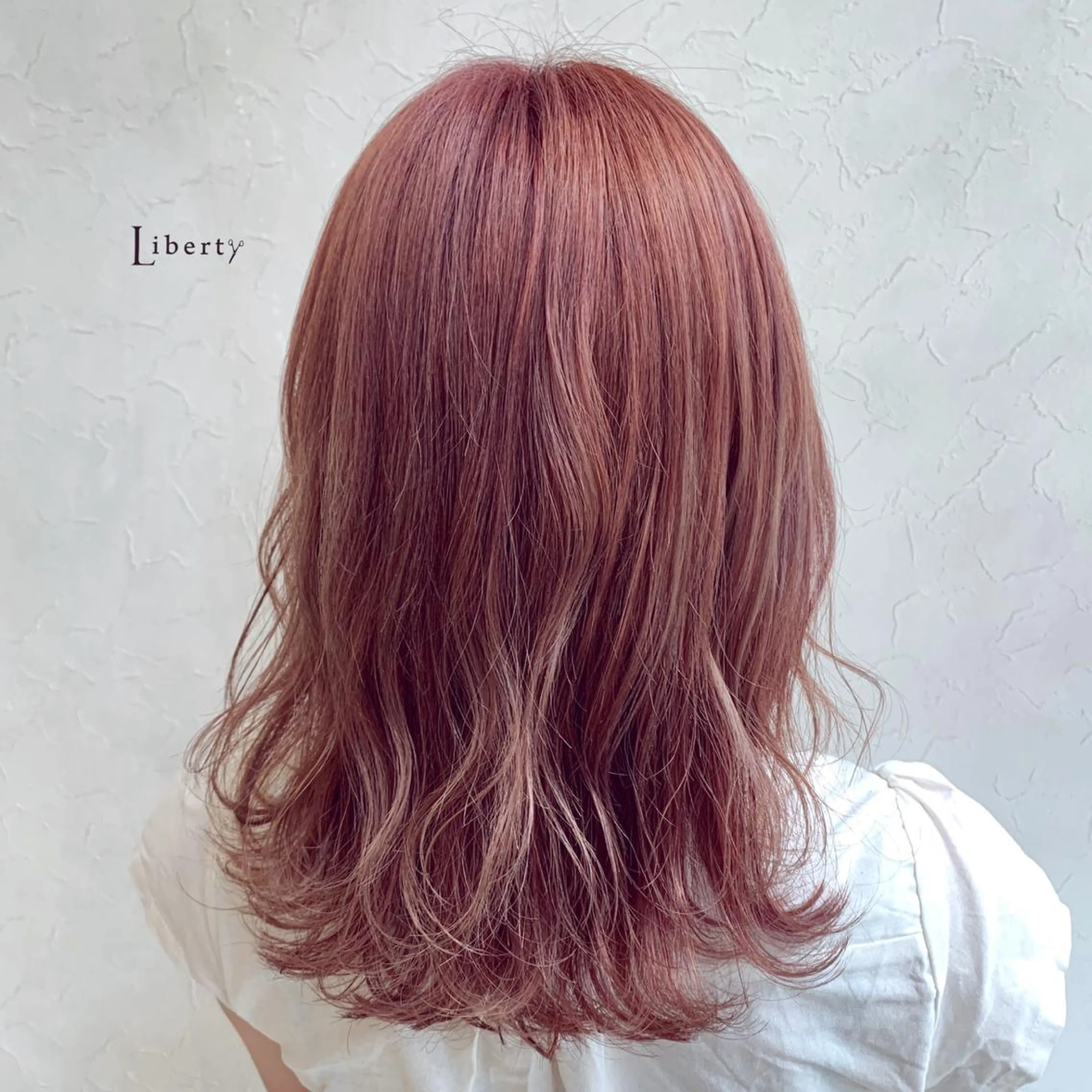 ミディアム カラー ピンクカラー ヘアカラー トリートメント Liberty 店長 TAJIMAのヘアスタイル