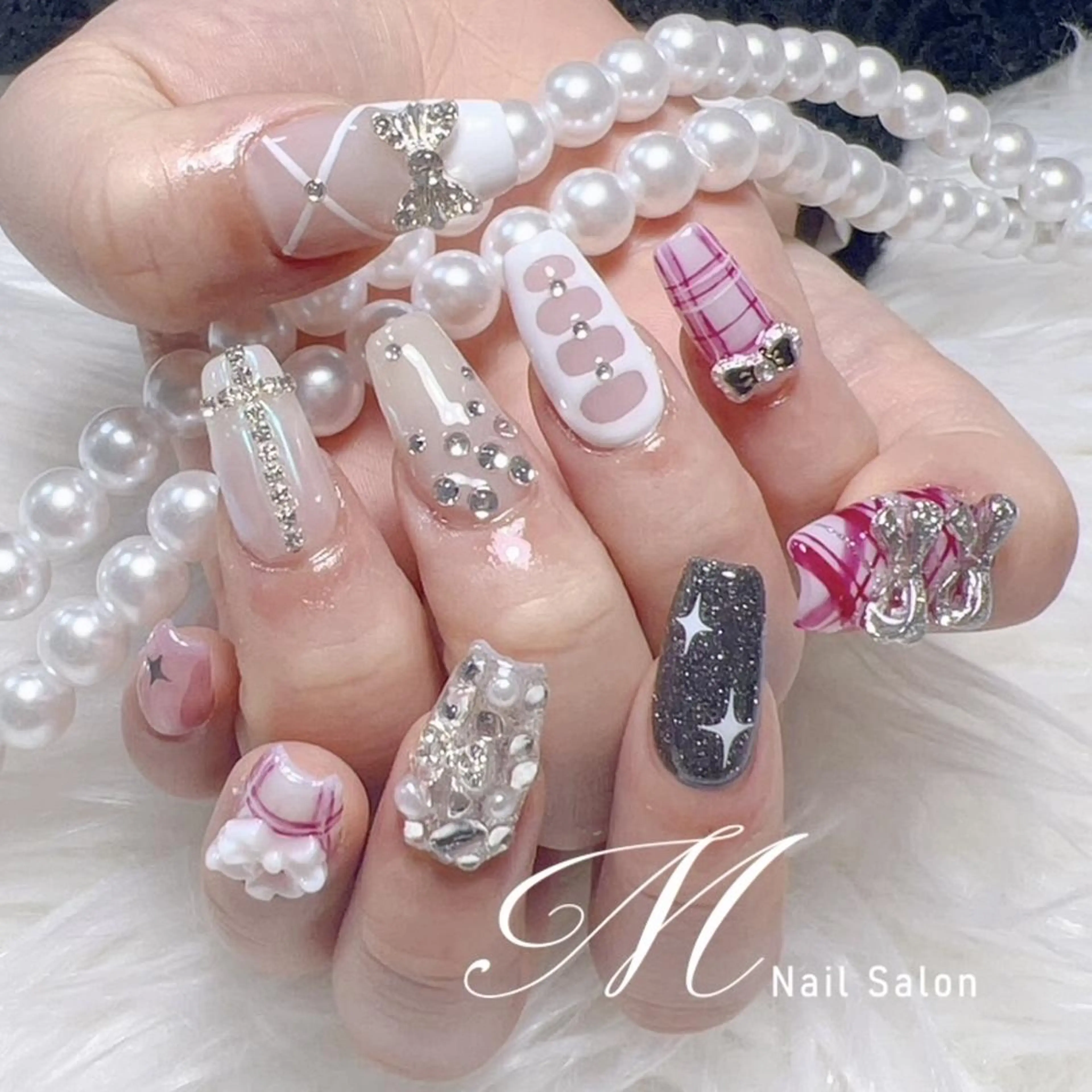 ネイル M✨ワンホン風ネイル パラジェル取扱店🦋のネイルデザイン