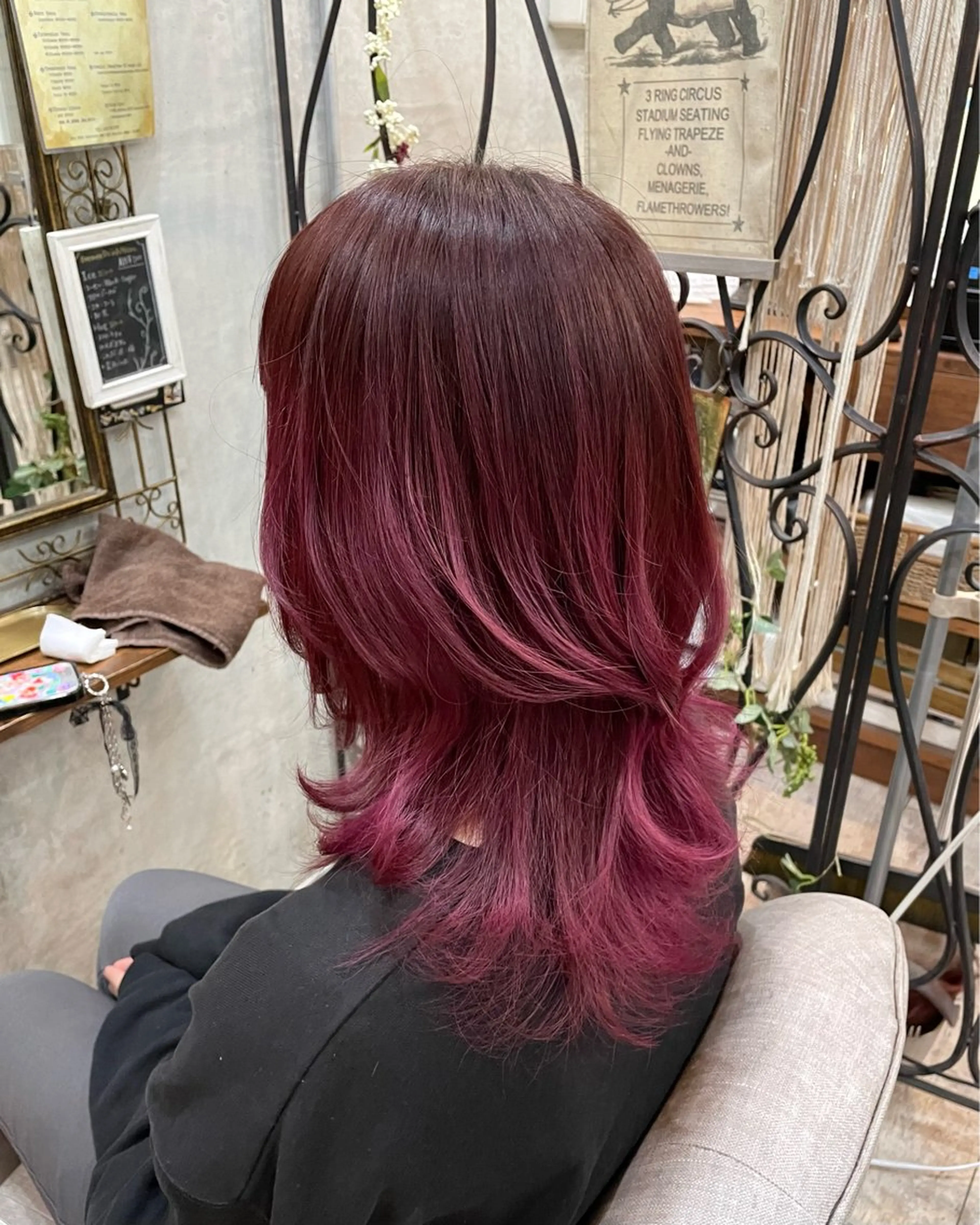 セミロング ヘアカラー 【ピンク/韓国ヘア/ ヘアセット】亜海のヘアスタイル