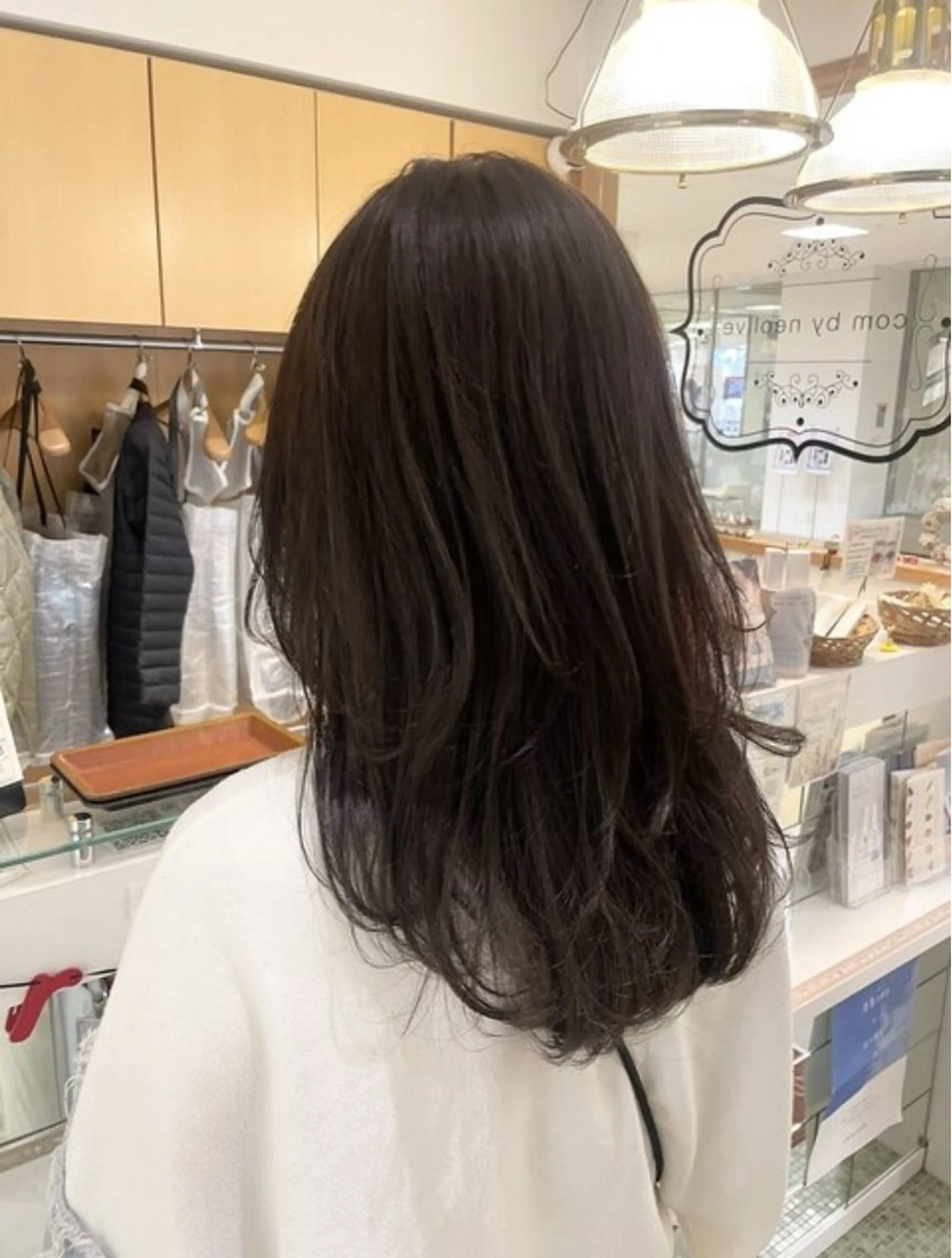 セミロング カット ヘアカラー トリートメント 石渡このみ 🍊レイヤーカットのヘアスタイル