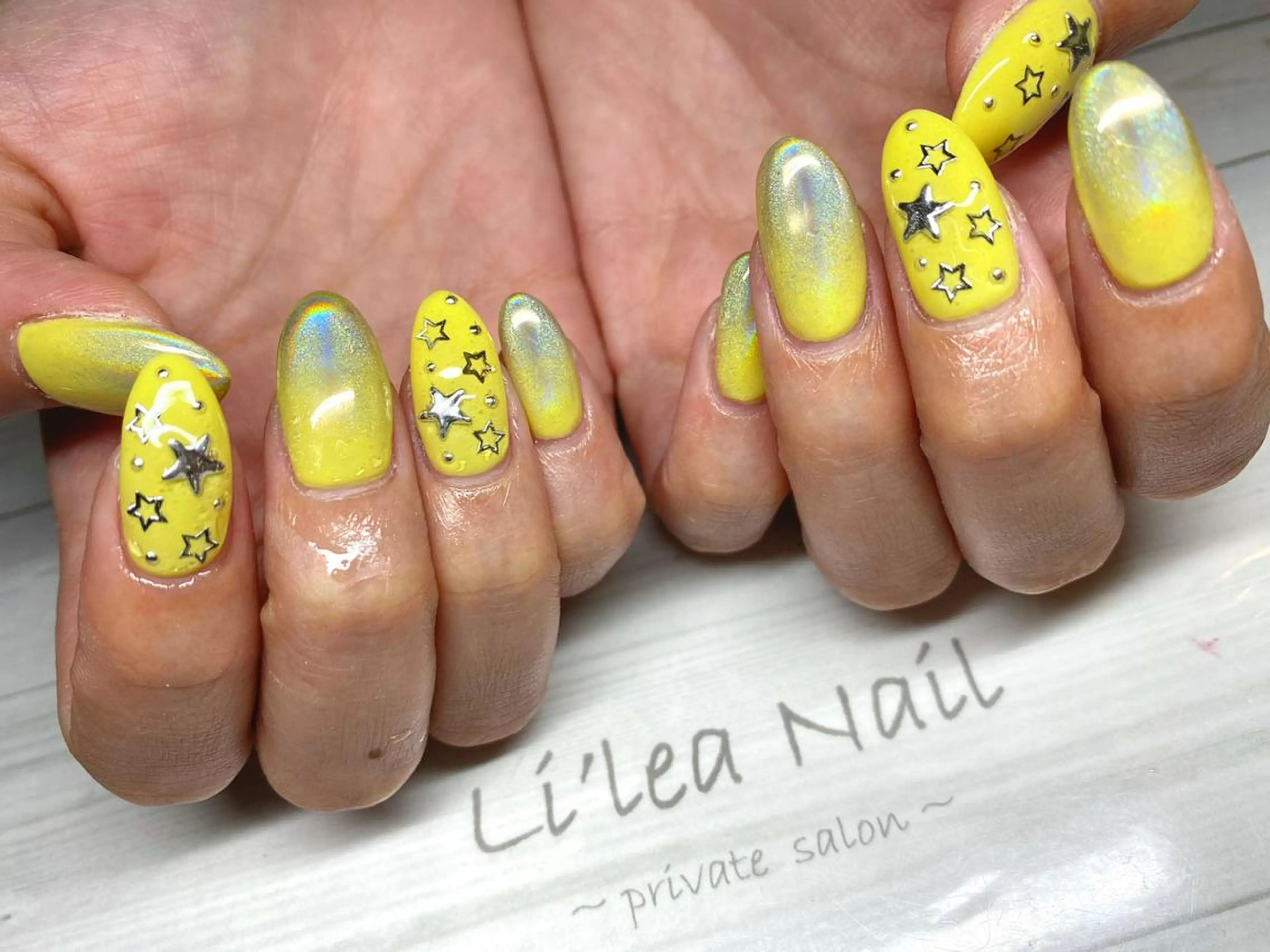 ネイル Li'leaNail AINAのネイルデザイン