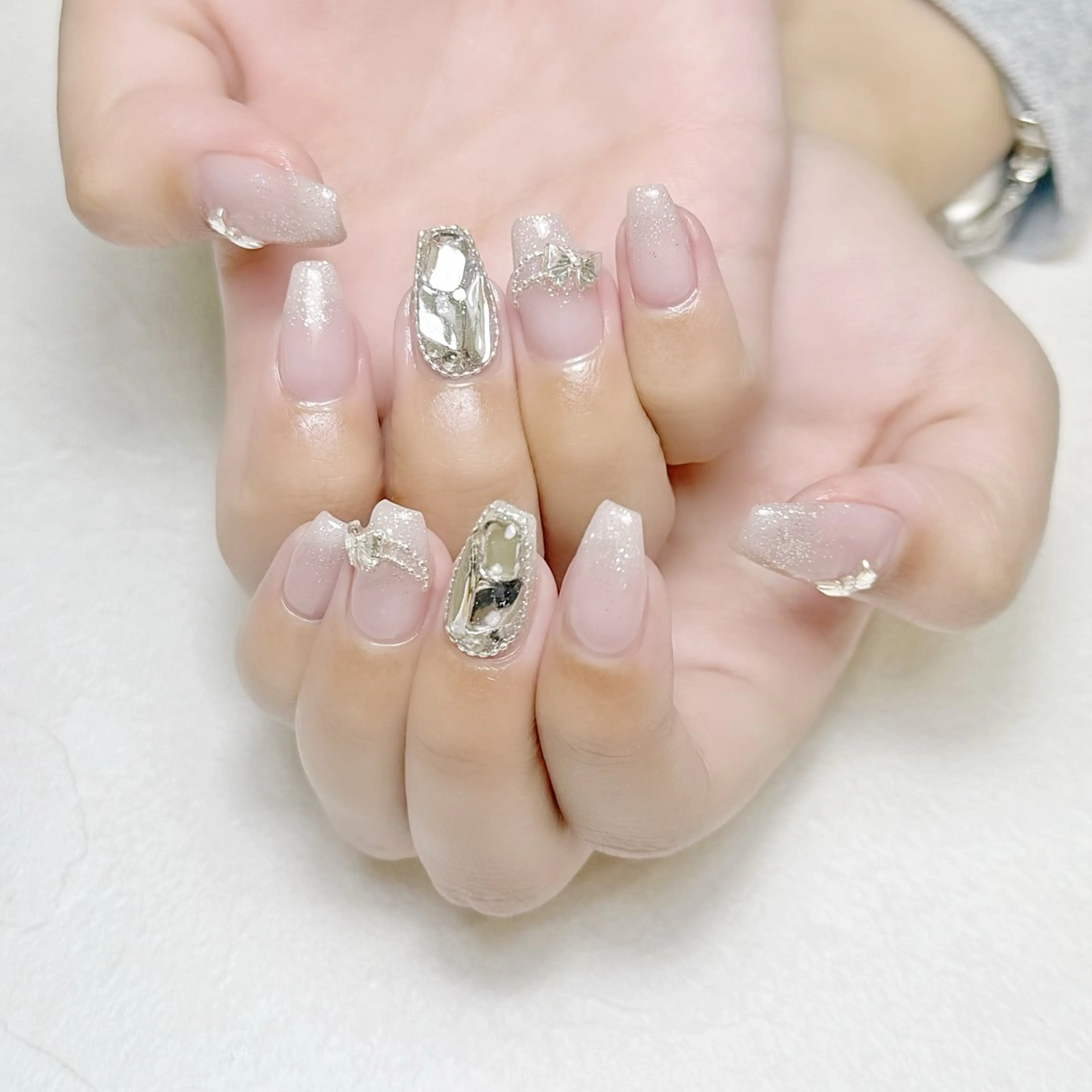 ネイル グラデーション リボン rouse nail RISATOのネイルデザイン