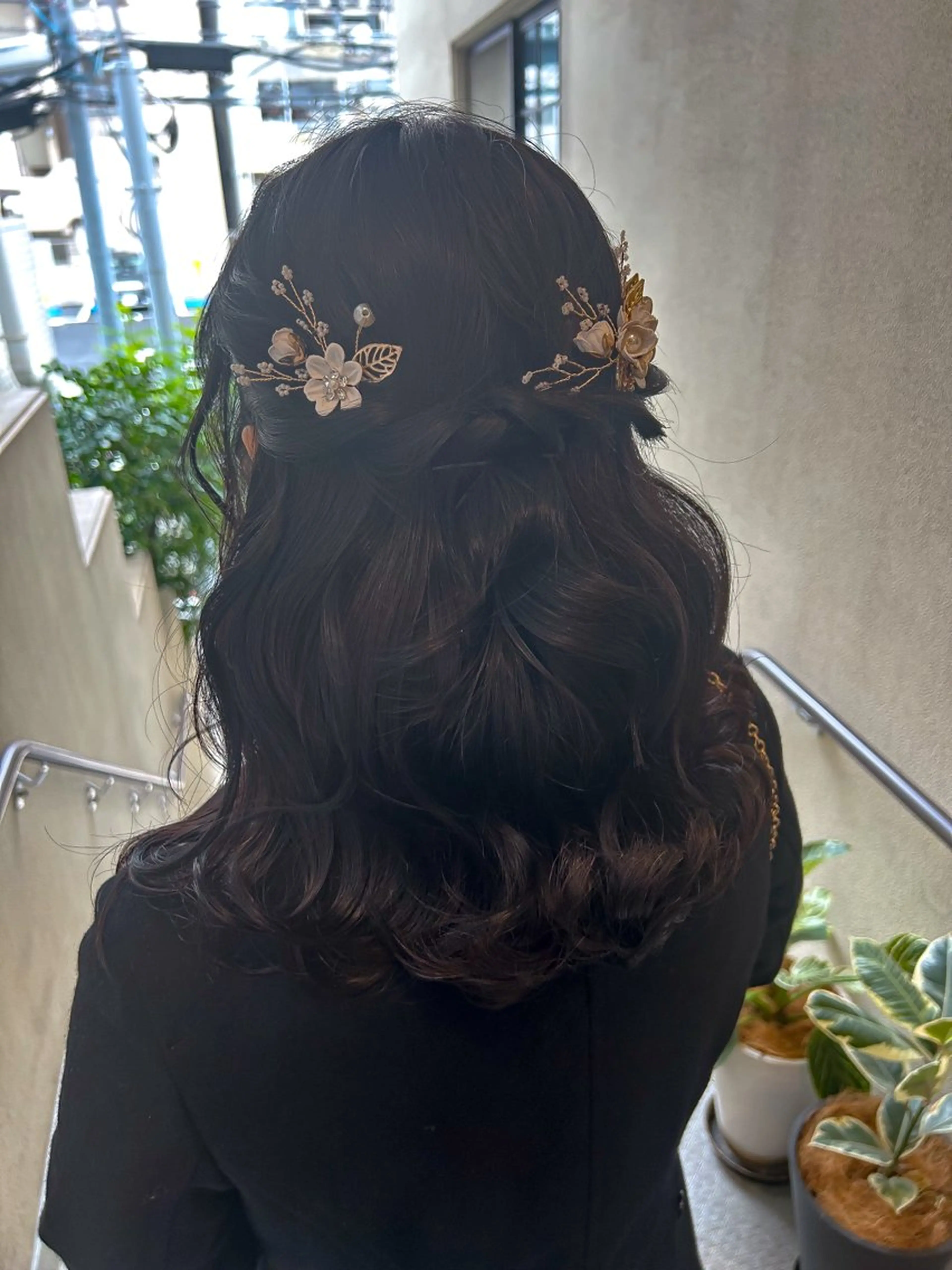 セミロング ヘアアレンジ ハーフアップ ヘアセット 飯塚 沙衣のヘアスタイル