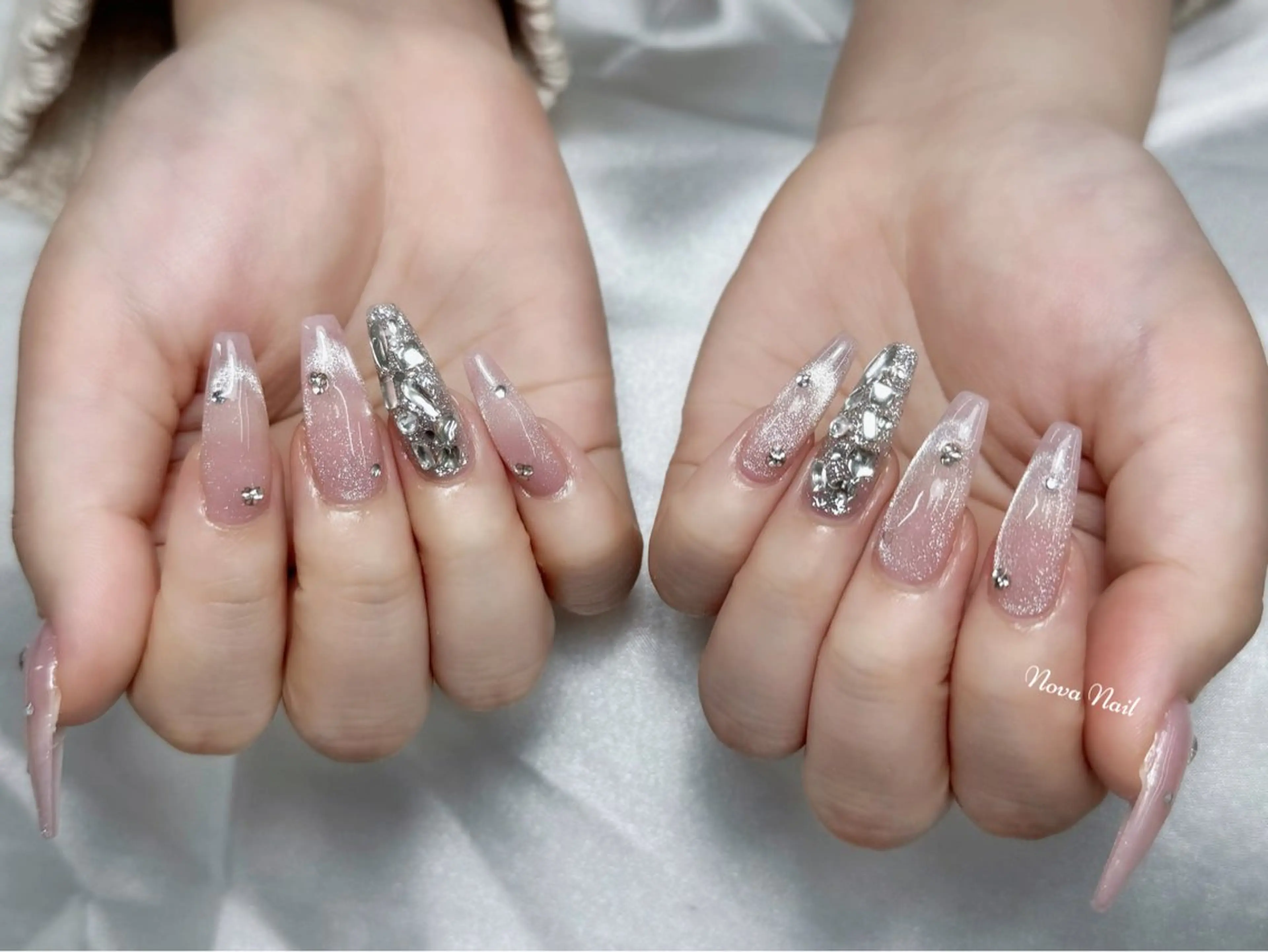 ネイル ハンドネイル ハンドケア Nova Nail Nambaのネイルデザイン