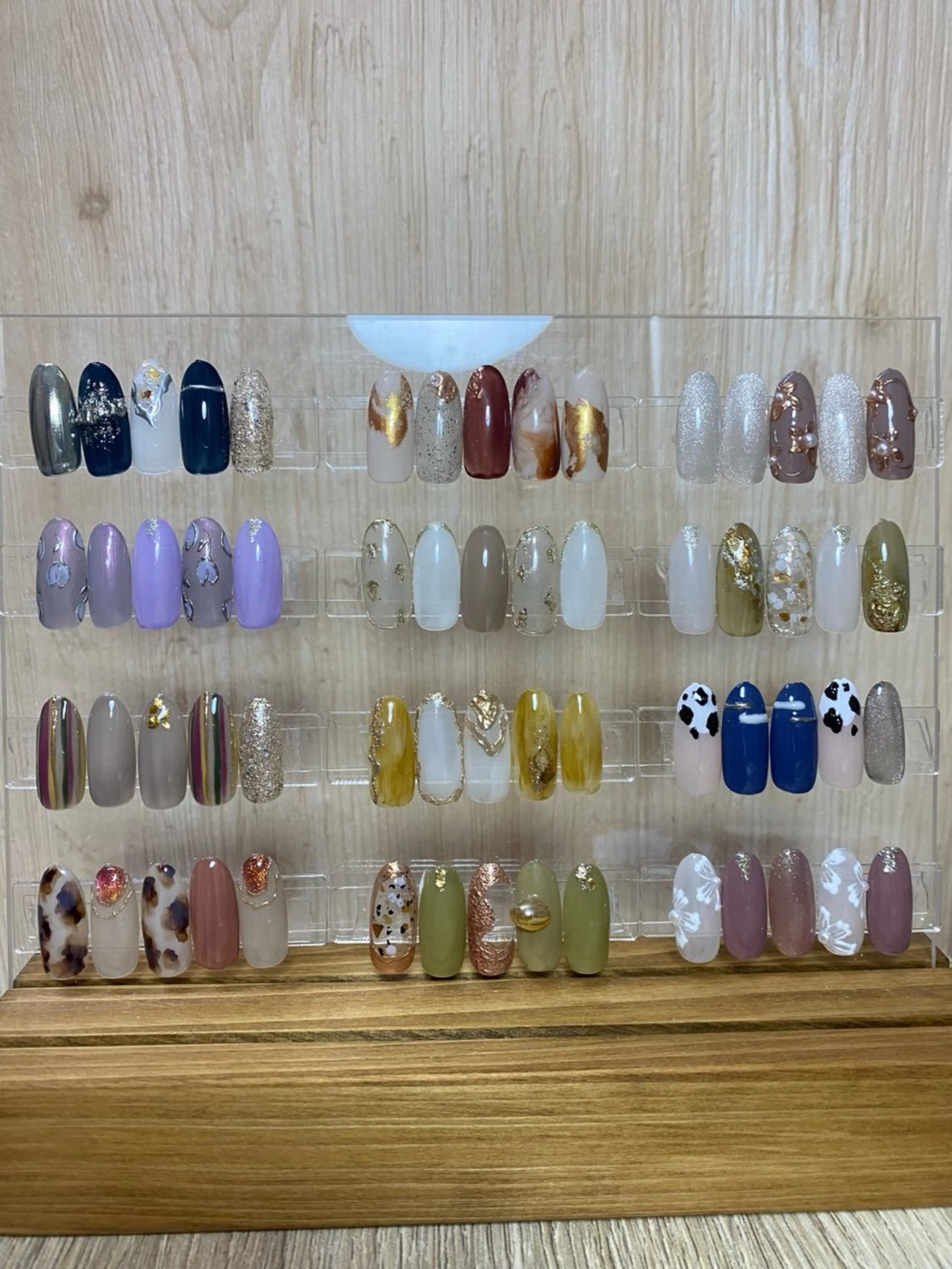 ミディアム ハンドネイル cattleya nailのネイルデザイン