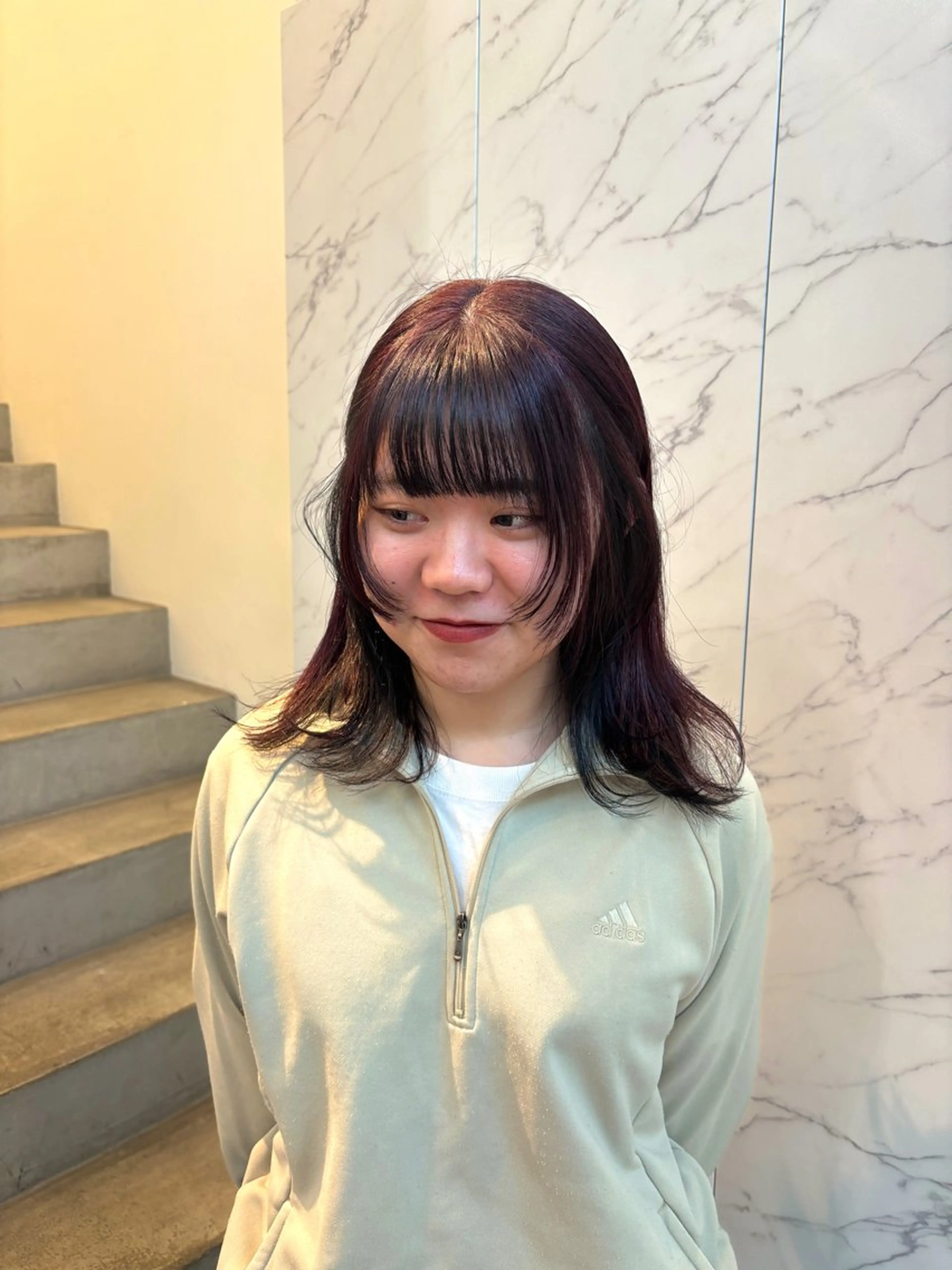 セミロング miu /透明感カラーのヘアスタイル