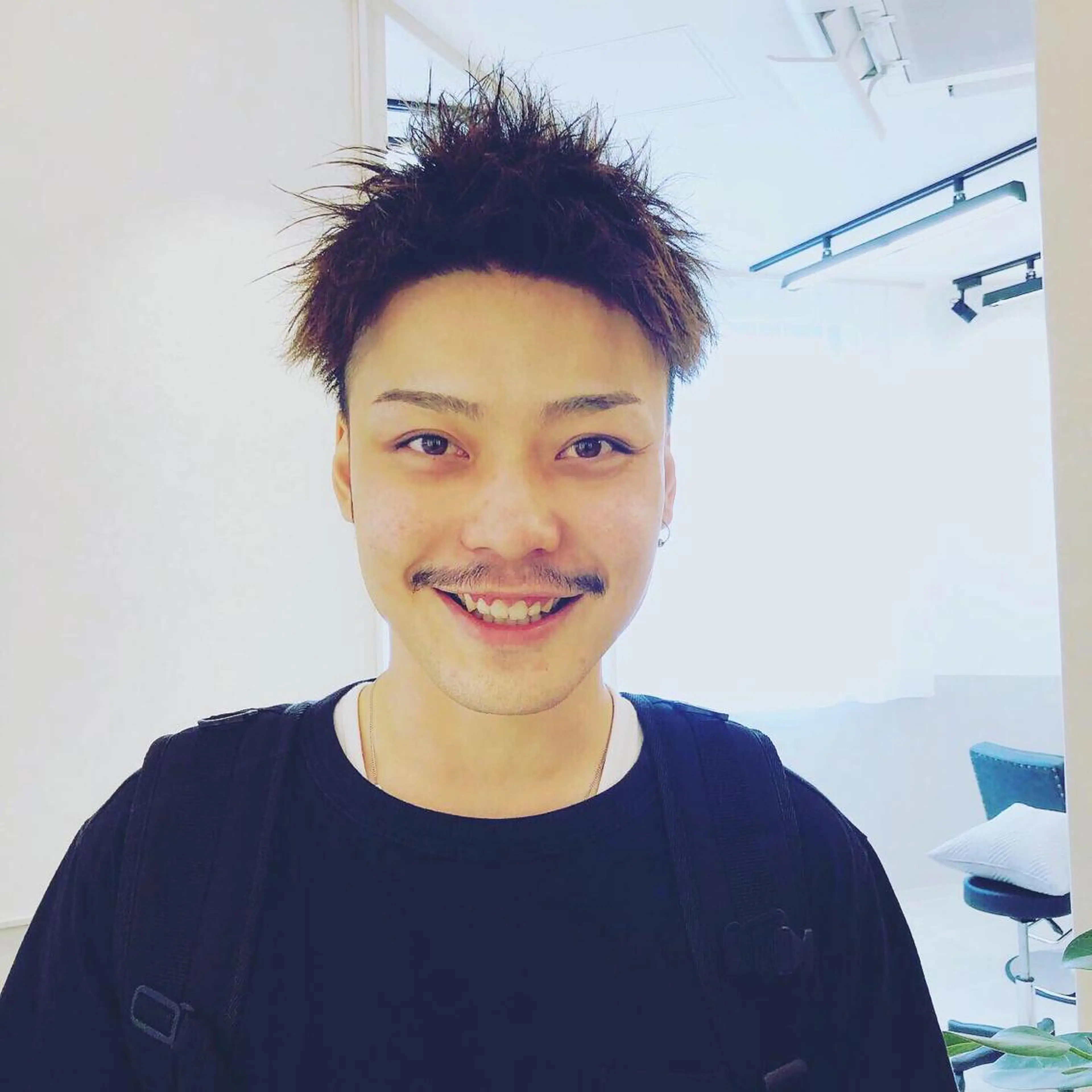 ショート パーマ メンズ 天野 涼のヘアスタイル