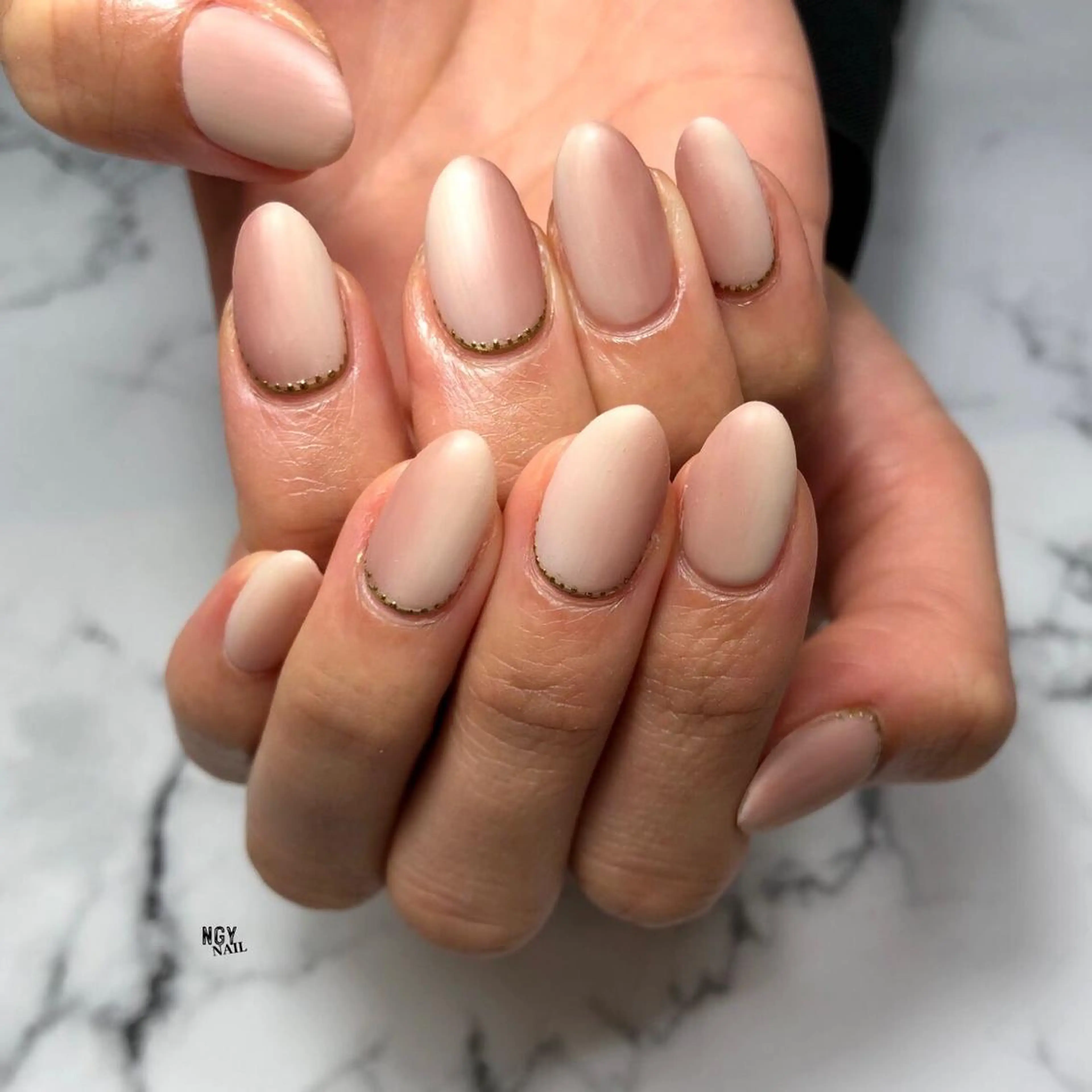 ネイル ジェルネイル グラデーション マットネイル ニュアンスネイル ワンカラーネイル ハンドネイル NAIL NOWのネイルデザイン