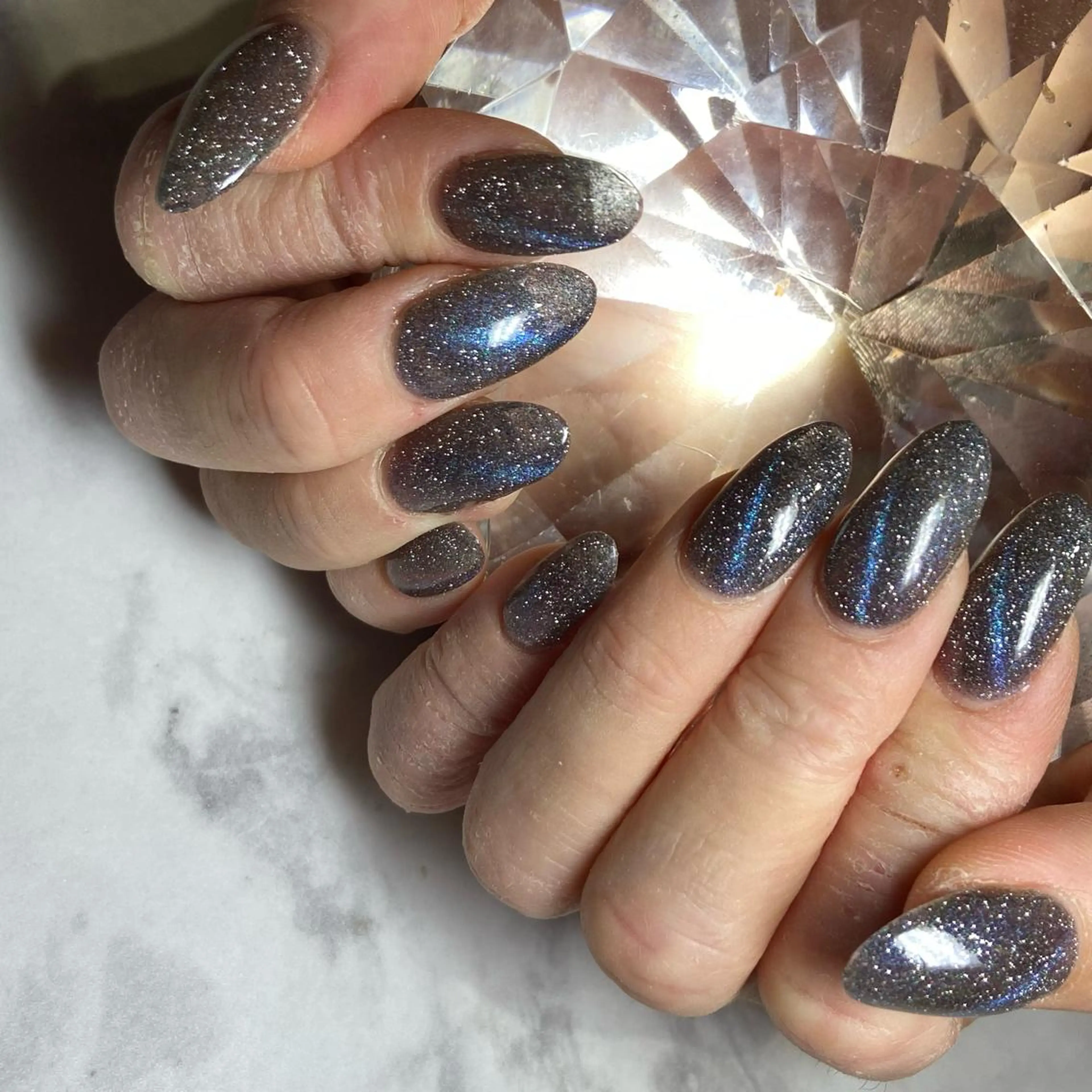 ネイル フラッシュネイル フラッシュマグ ハンドネイル YUN 💅のネイルデザイン