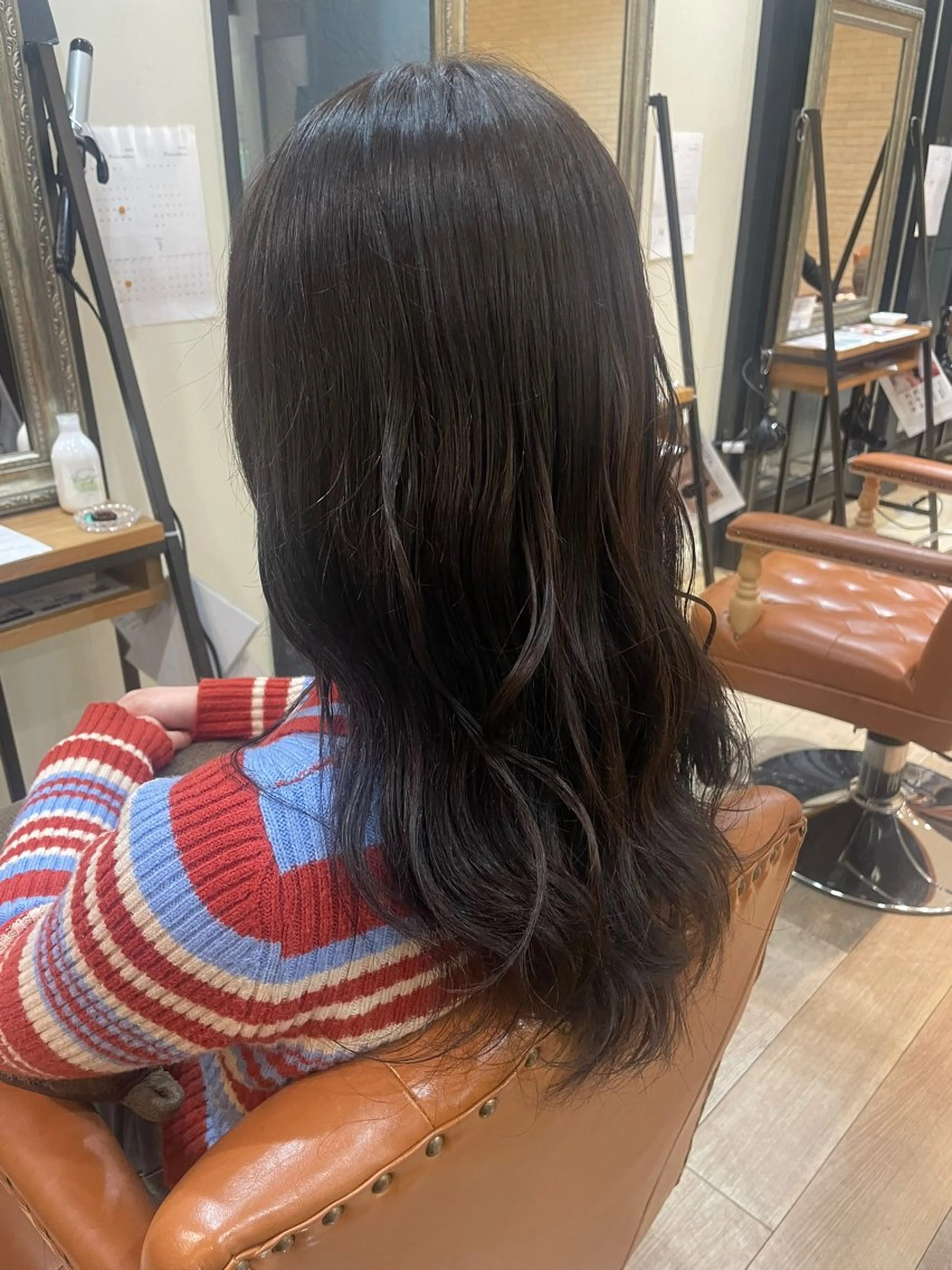 セミロング カラー 松尾 遥花のヘアスタイル