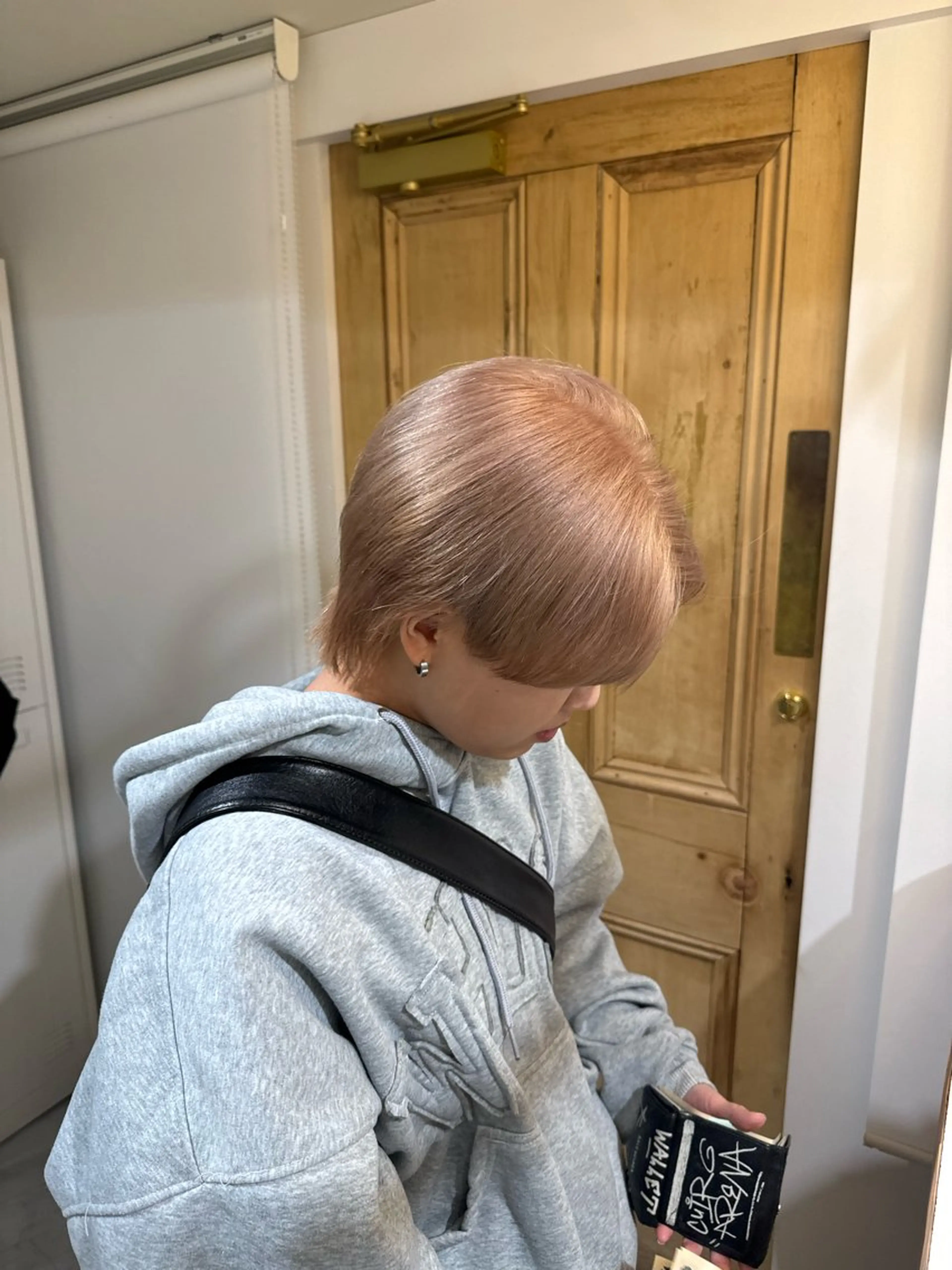 ショート カラー ヘアカラー 中澤 眸乃のヘアスタイル