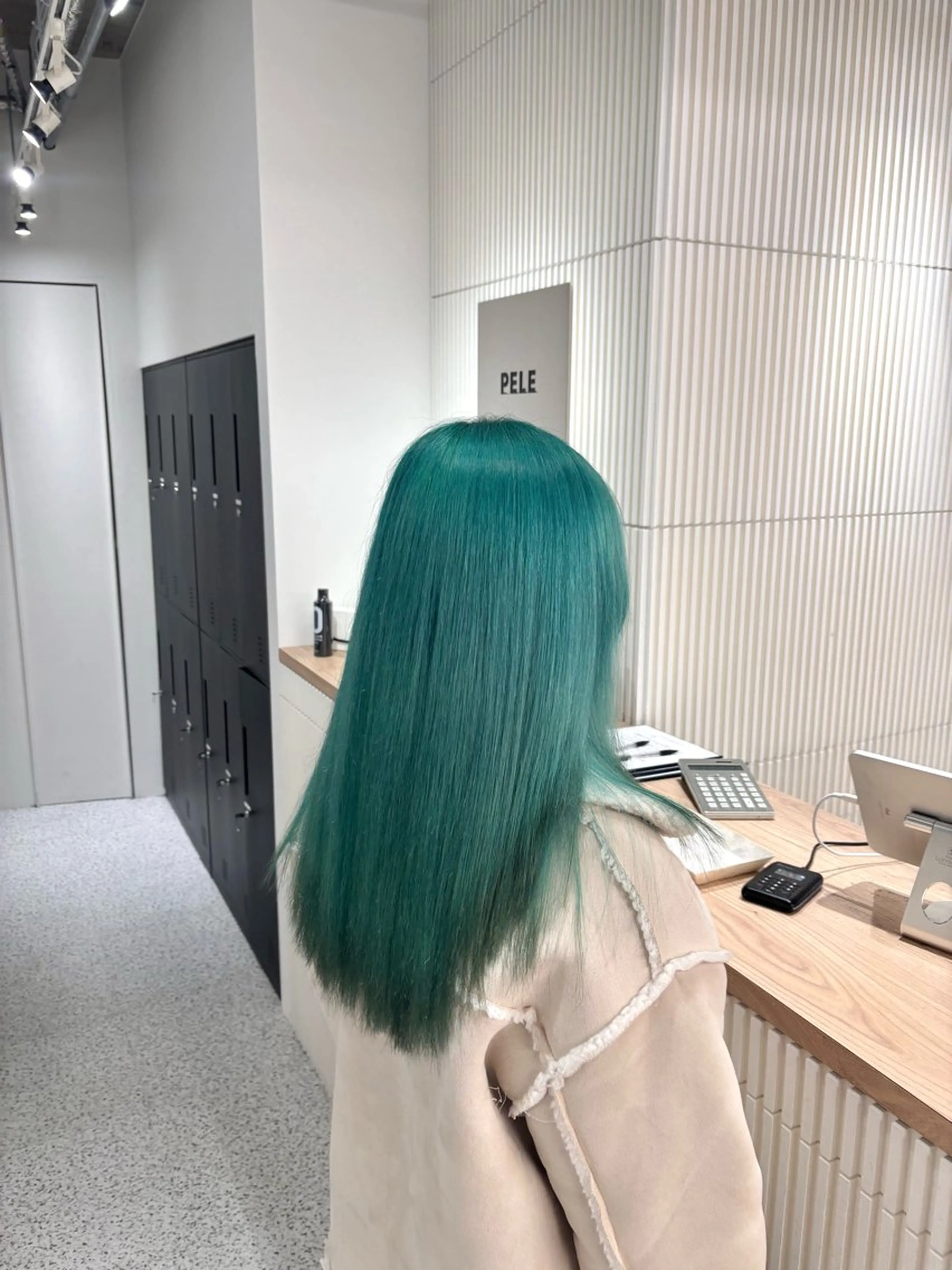 個性あふれる❣️デザインカラー➕トリートメント❣️の写真