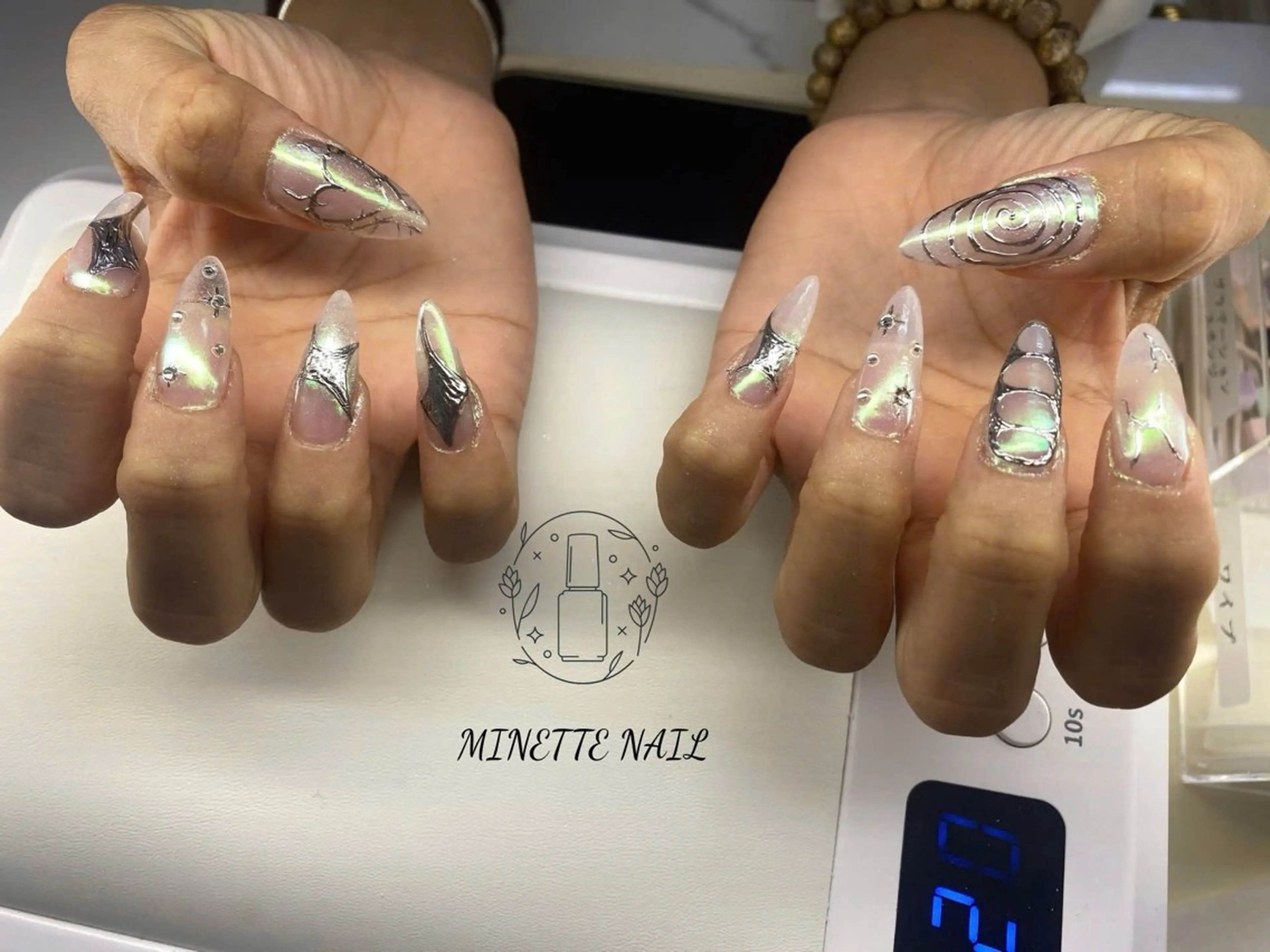 ネイル アートネイル フレンチネイル ジェルネイル マグネットネイル ミラーネイル ハンドネイル Minette Nail 池袋(ミネットネイル)所属・Minette Nailのネイルデザイン
