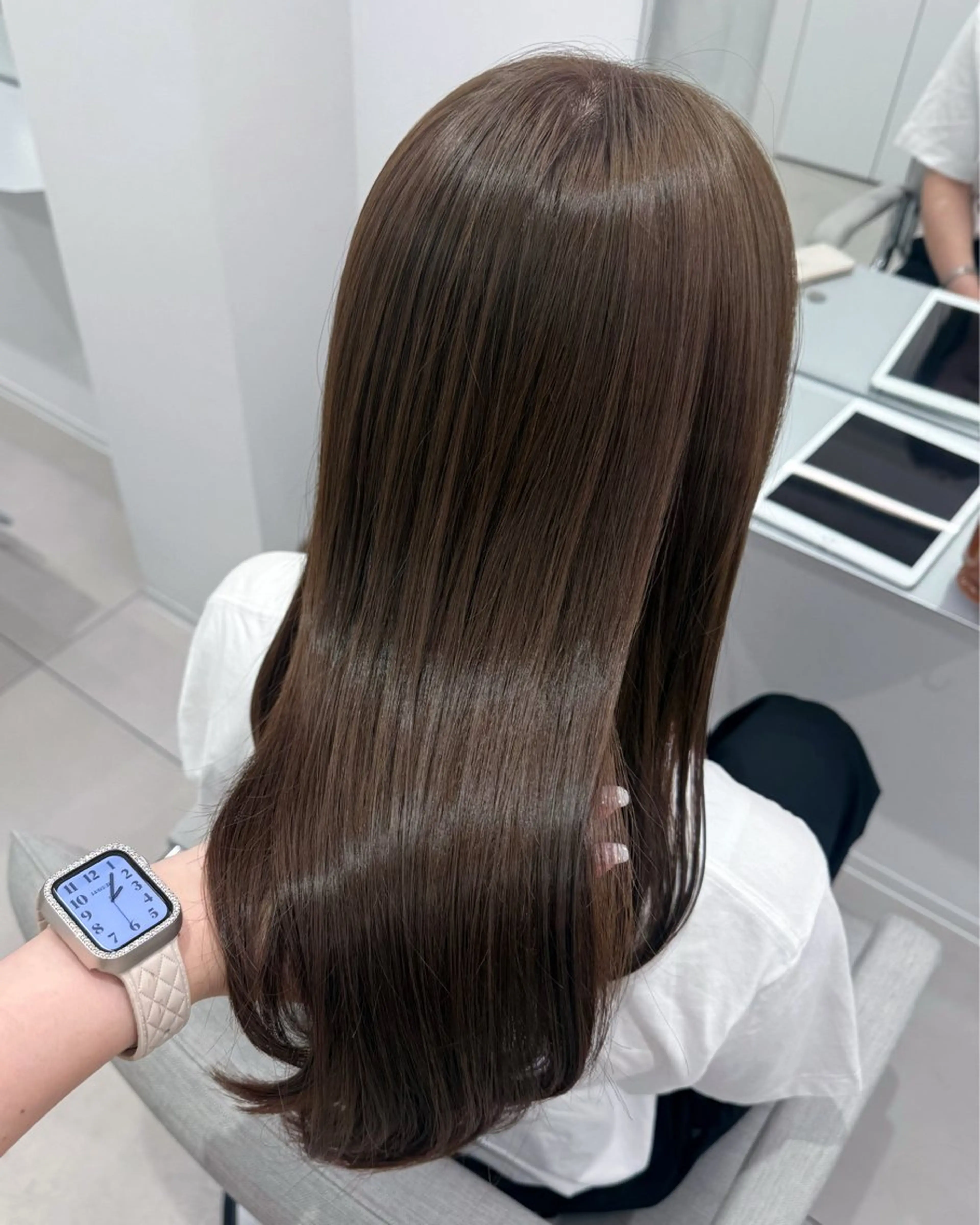 セミロング カット ヘアカラー 澤 佑華 🎀 透明感カラーのヘアスタイル