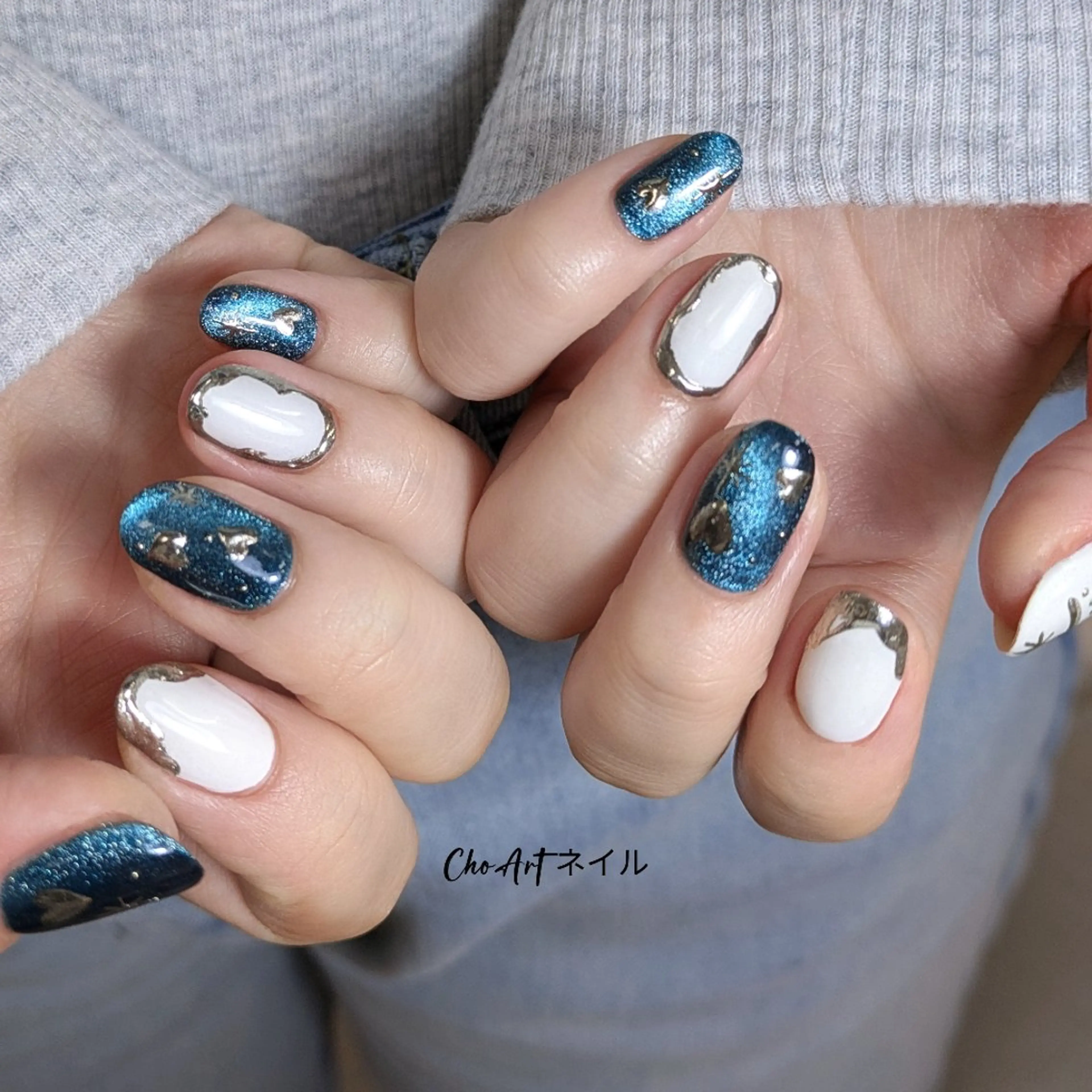 ネイル アートネイル ブルー キラキラネイル ラメ(グリッター) マグネットネイル Cho Artネイル所属・Cho Art ネイルのネイルデザイン