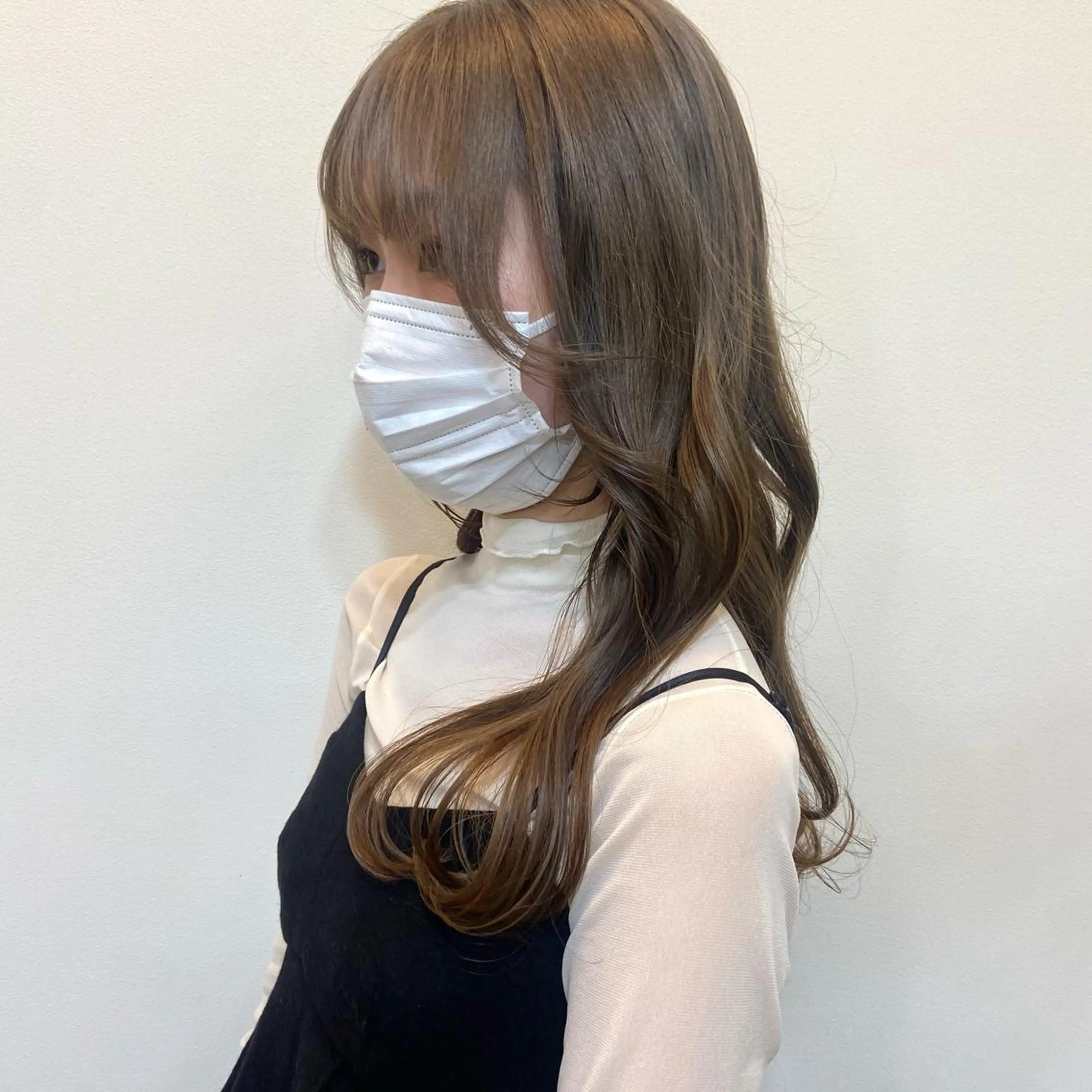 ミディアム カラー ベージュカラー ブリーチ ケアブリーチ 透明感カラー ダブルカラー mai 🥀 パーマモデル募集🌀のヘアスタイル