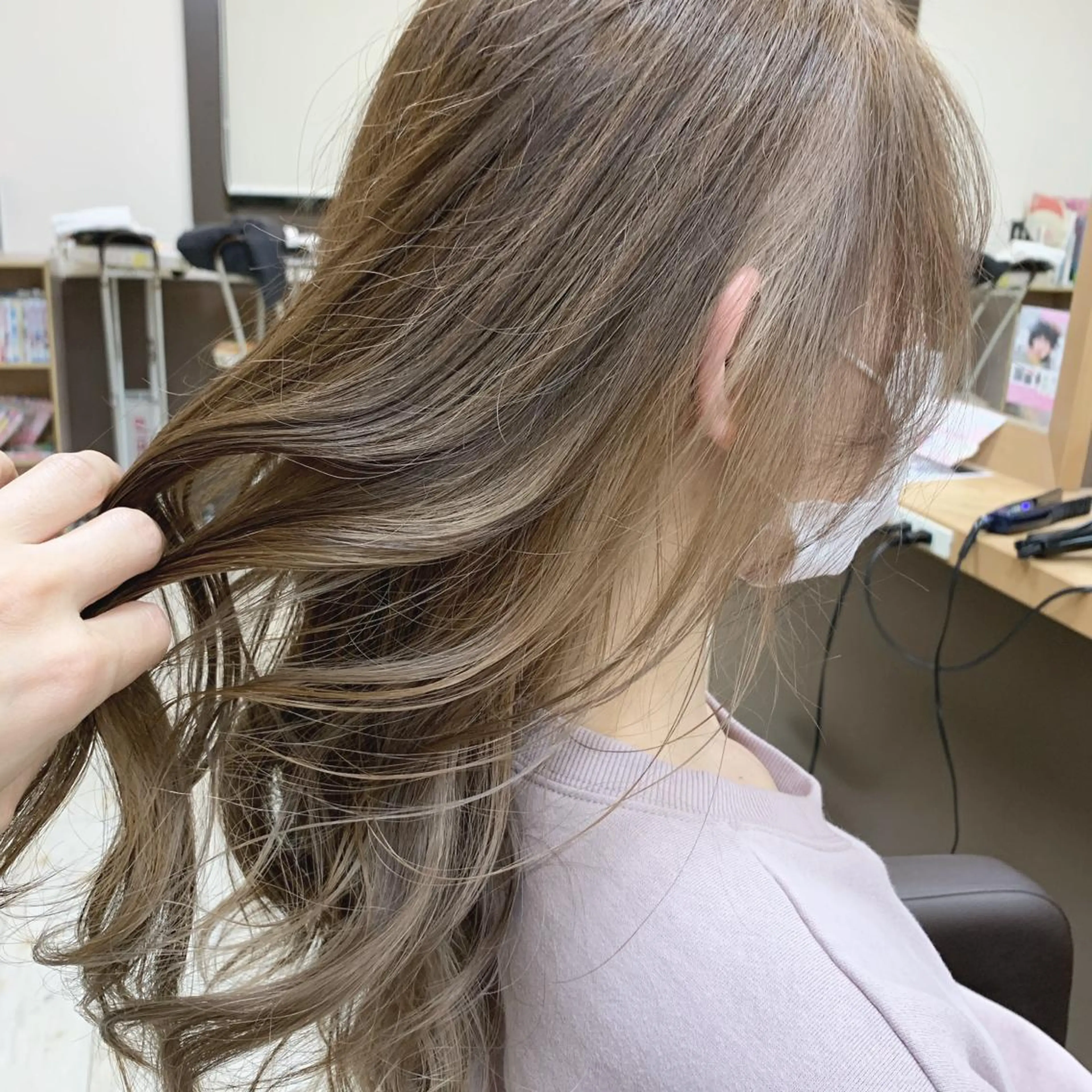 ロング カラー カット ヘアカラー トリートメント Lien 深井店のヘアスタイル
