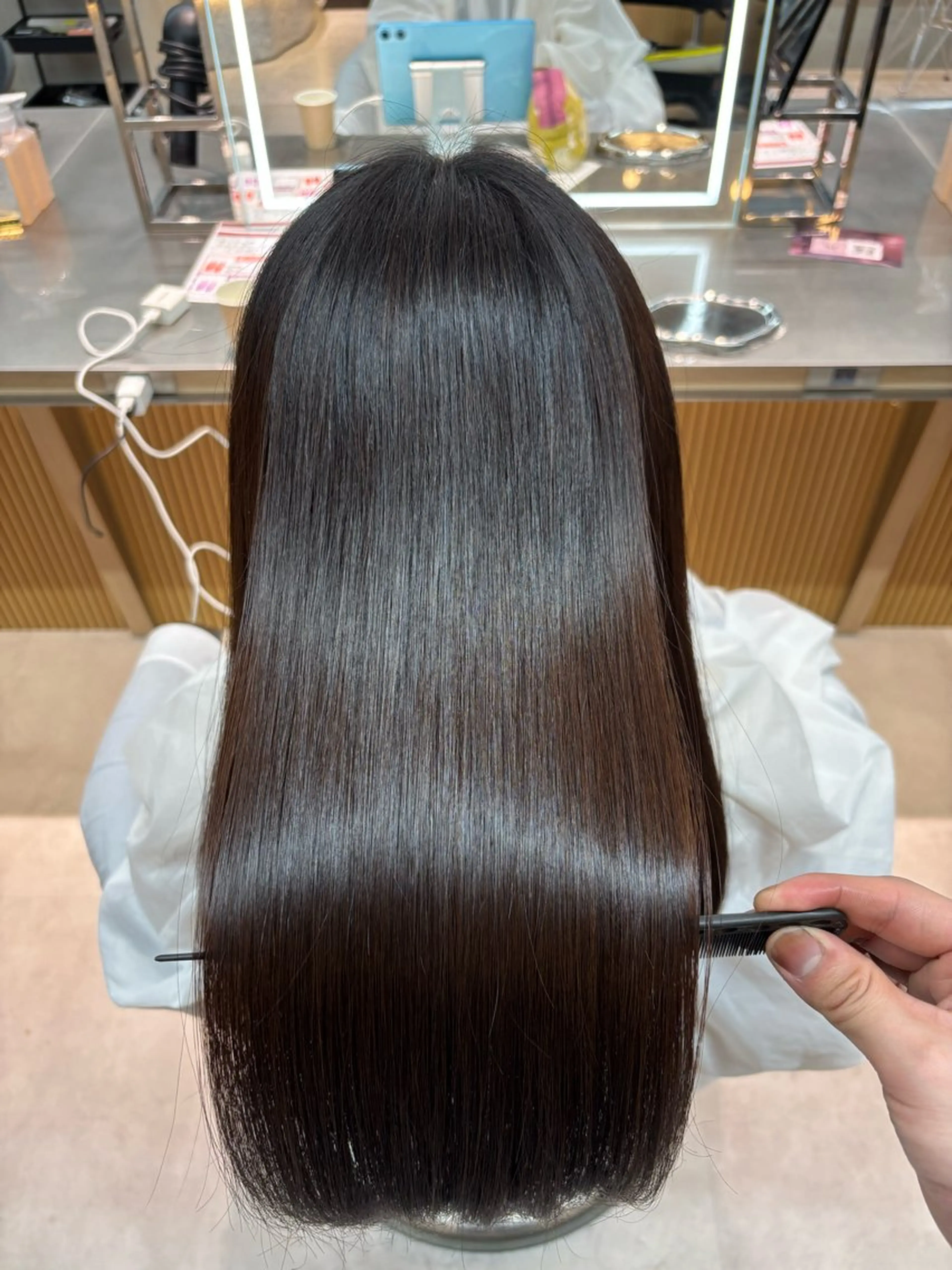 ロング カラー 髪質改善 レイヤーカット 縮毛矯正 【美髪矯正) 吉村　清志のヘアスタイル