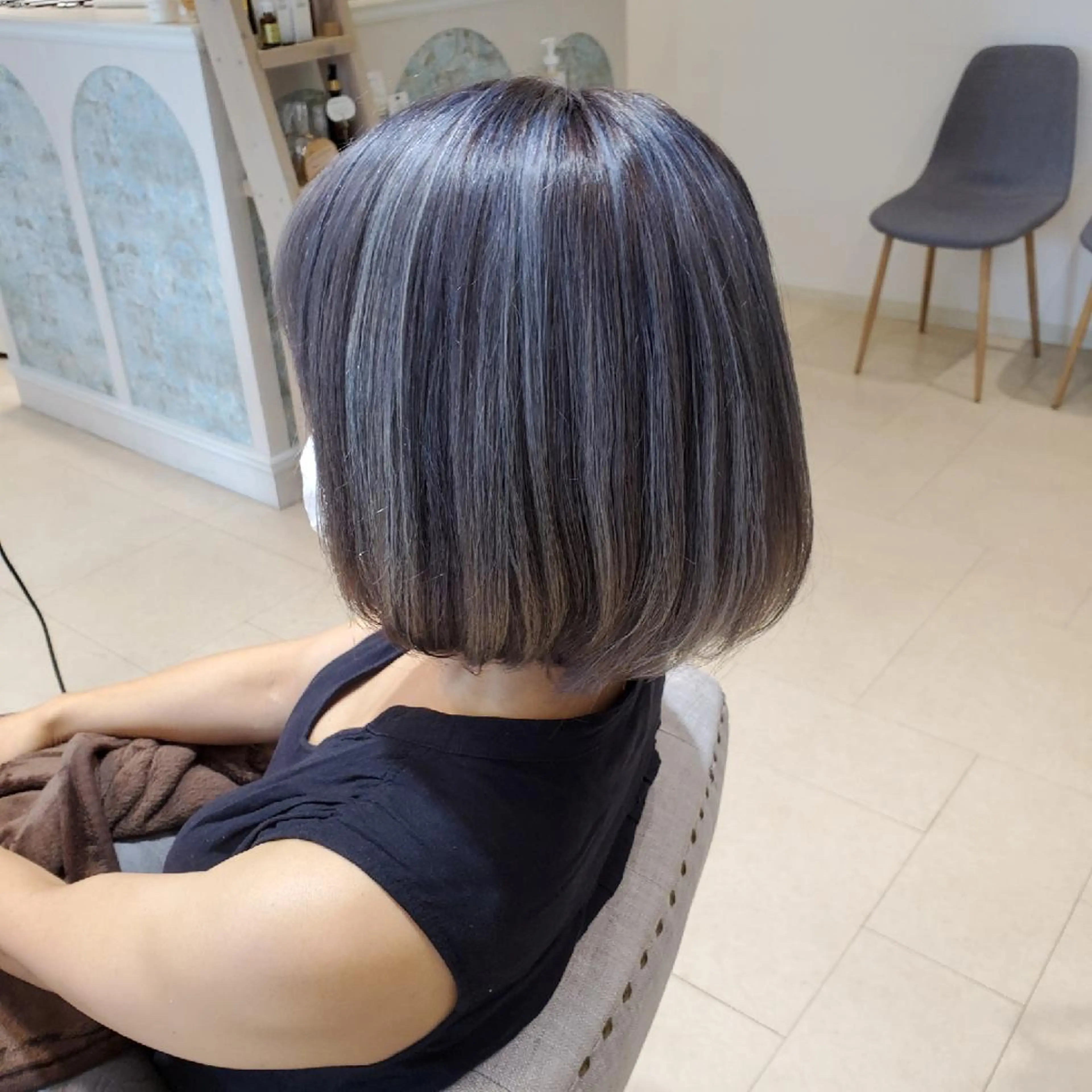 ショート カラー ハイライトカラー パープルカラー ハイライト 💎カラー特化💎 長嶺文江💎のヘアスタイル