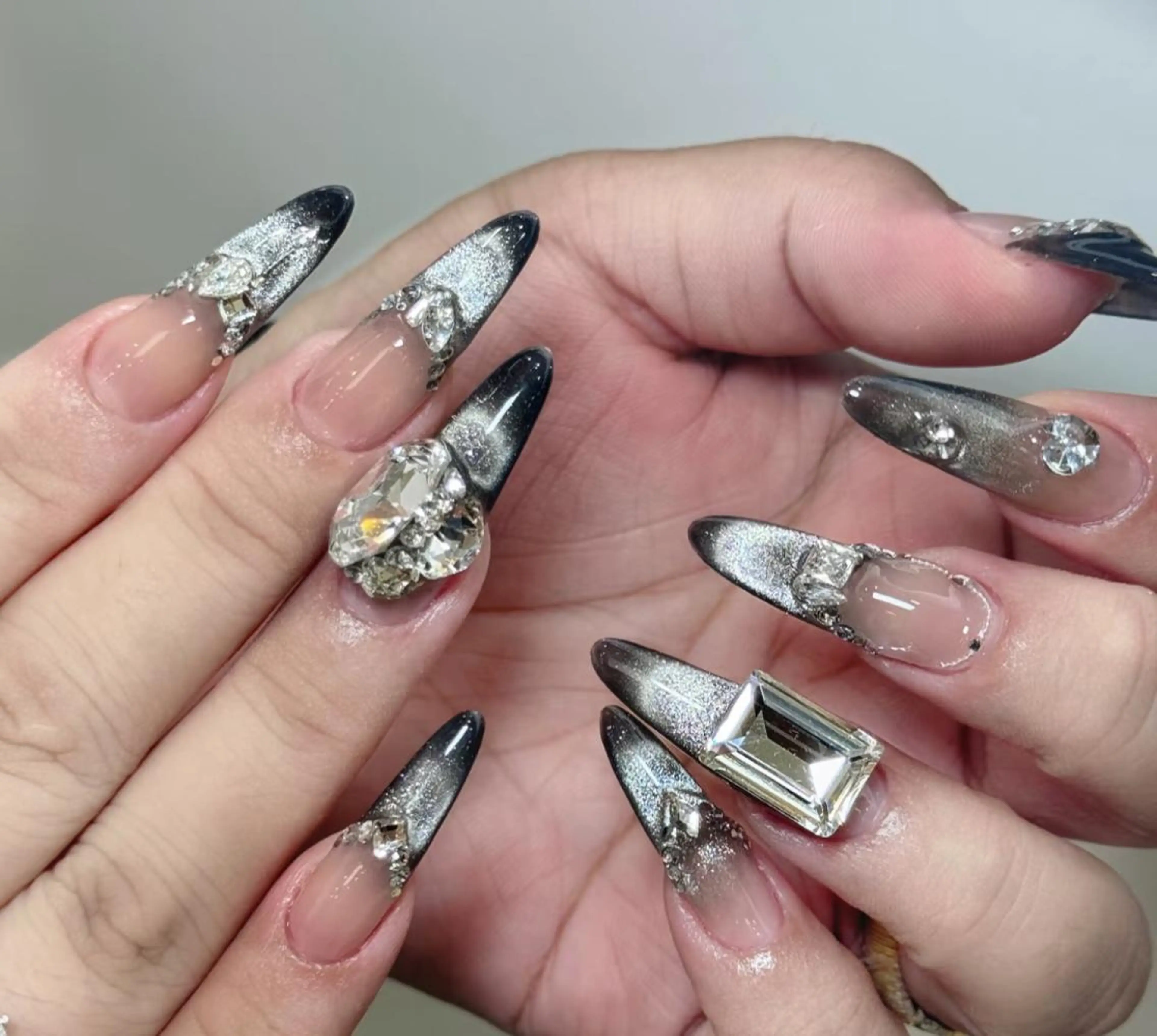 ネイル ハンドネイル 🎀 KiKi_nailのネイルデザイン