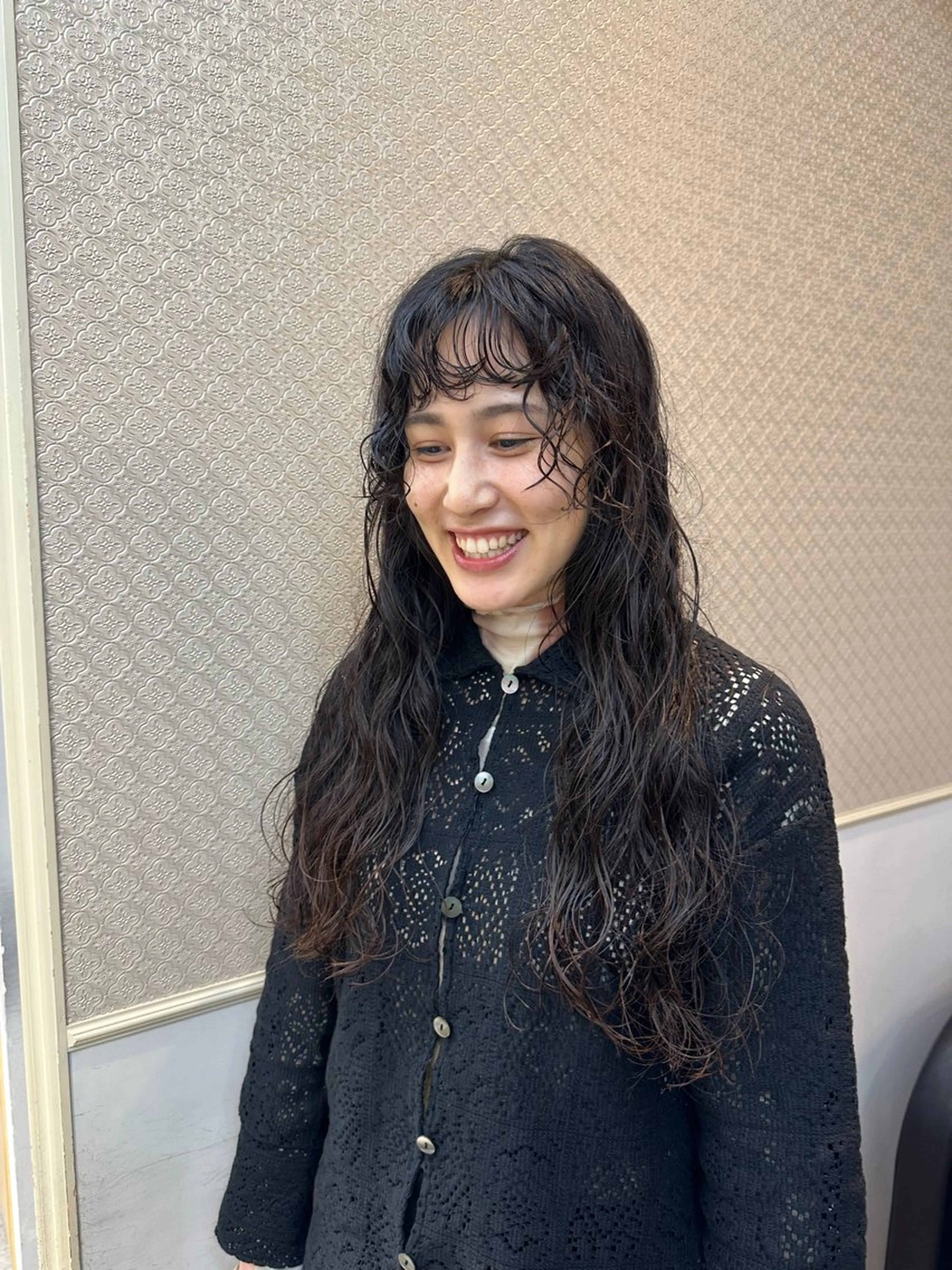 ロング パーマ 伸ばしかけ カット パーマ さとう あやかのヘアスタイル