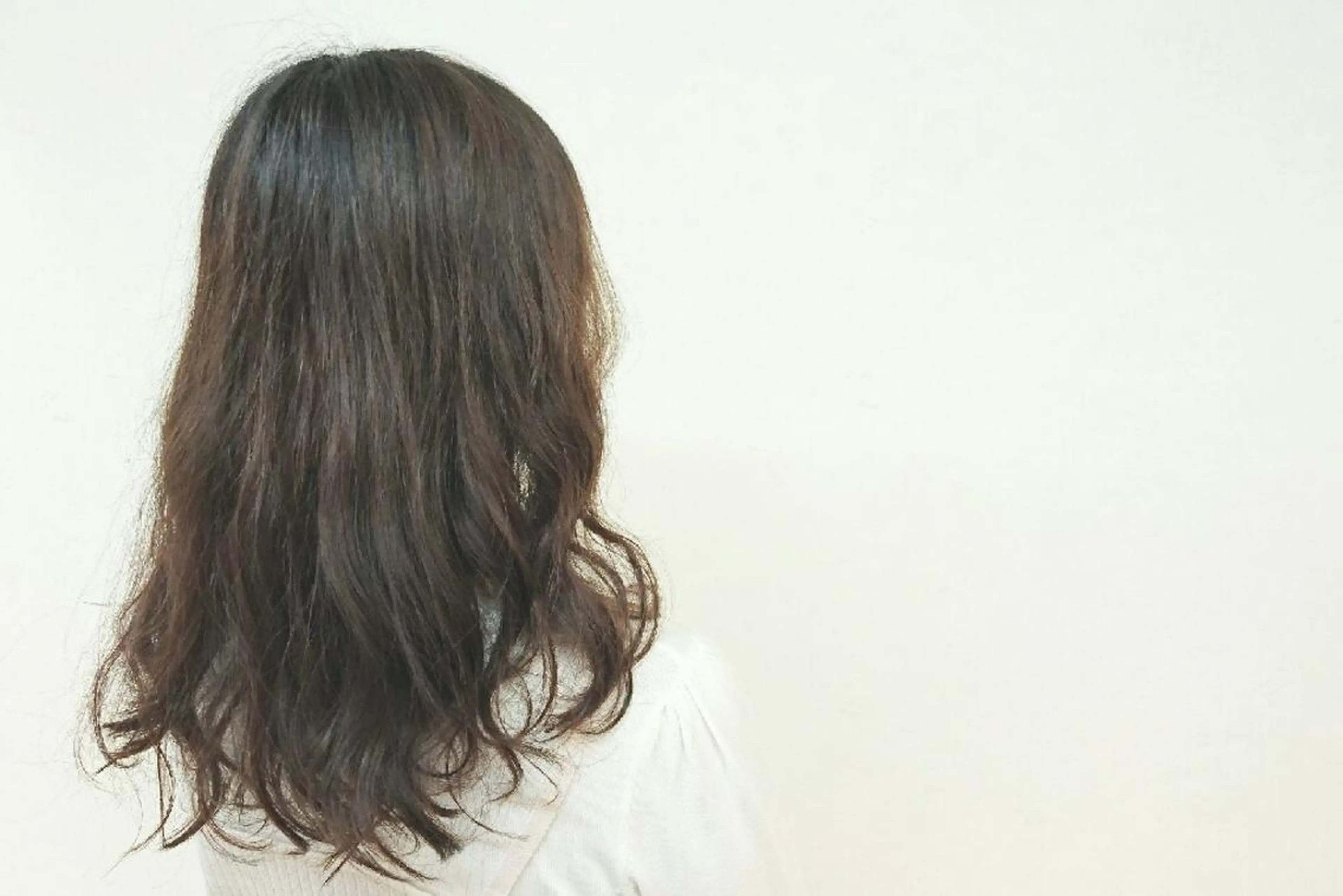 ロング パーマ デジタルパーマ 透明感ハイライト◎ 伊藤夏海のヘアスタイル