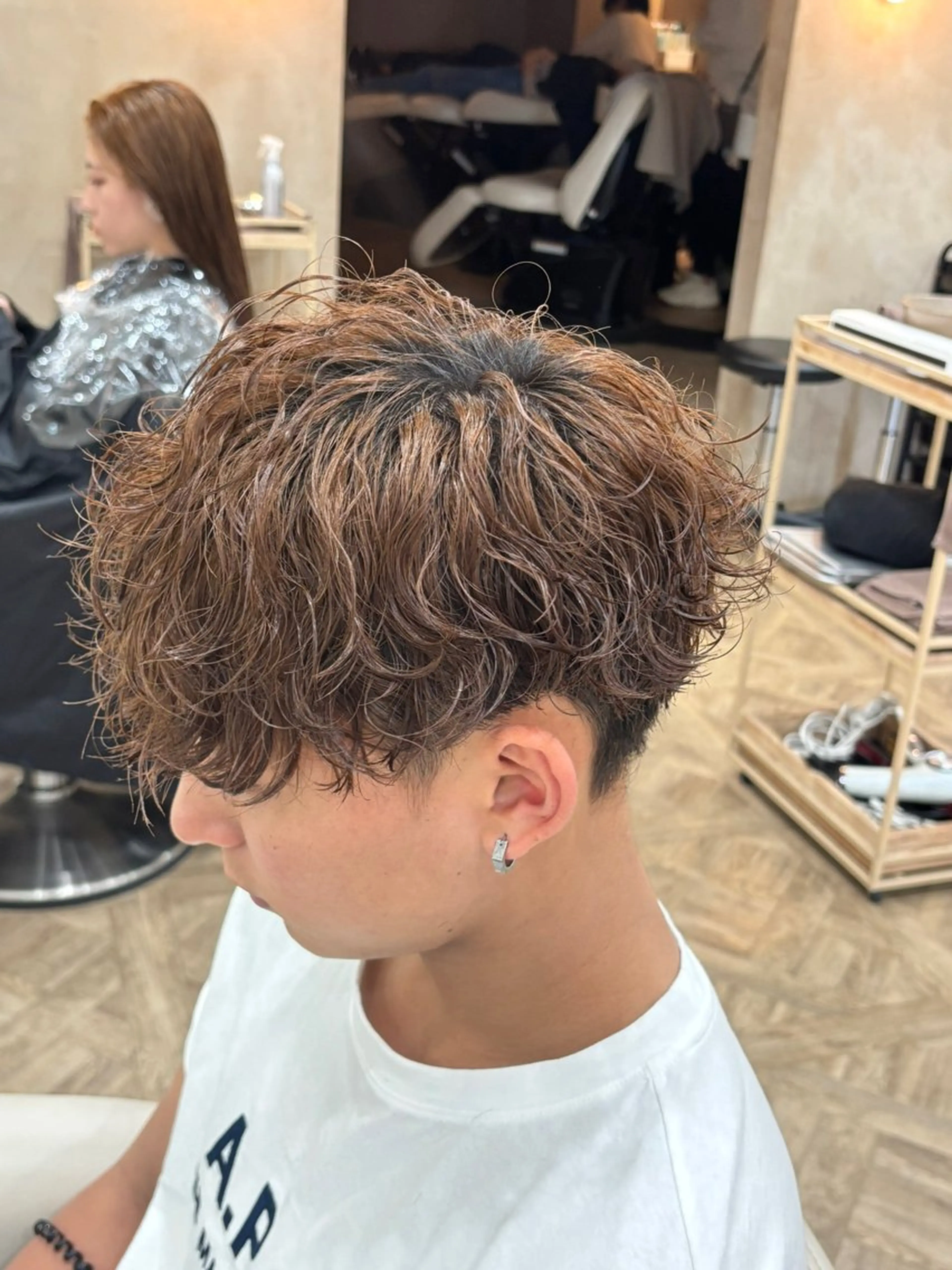ショート パーマ メンズ カット パーマ トリートメント パーマ職人DAIKI ツイスパ/波巻きのヘアスタイル