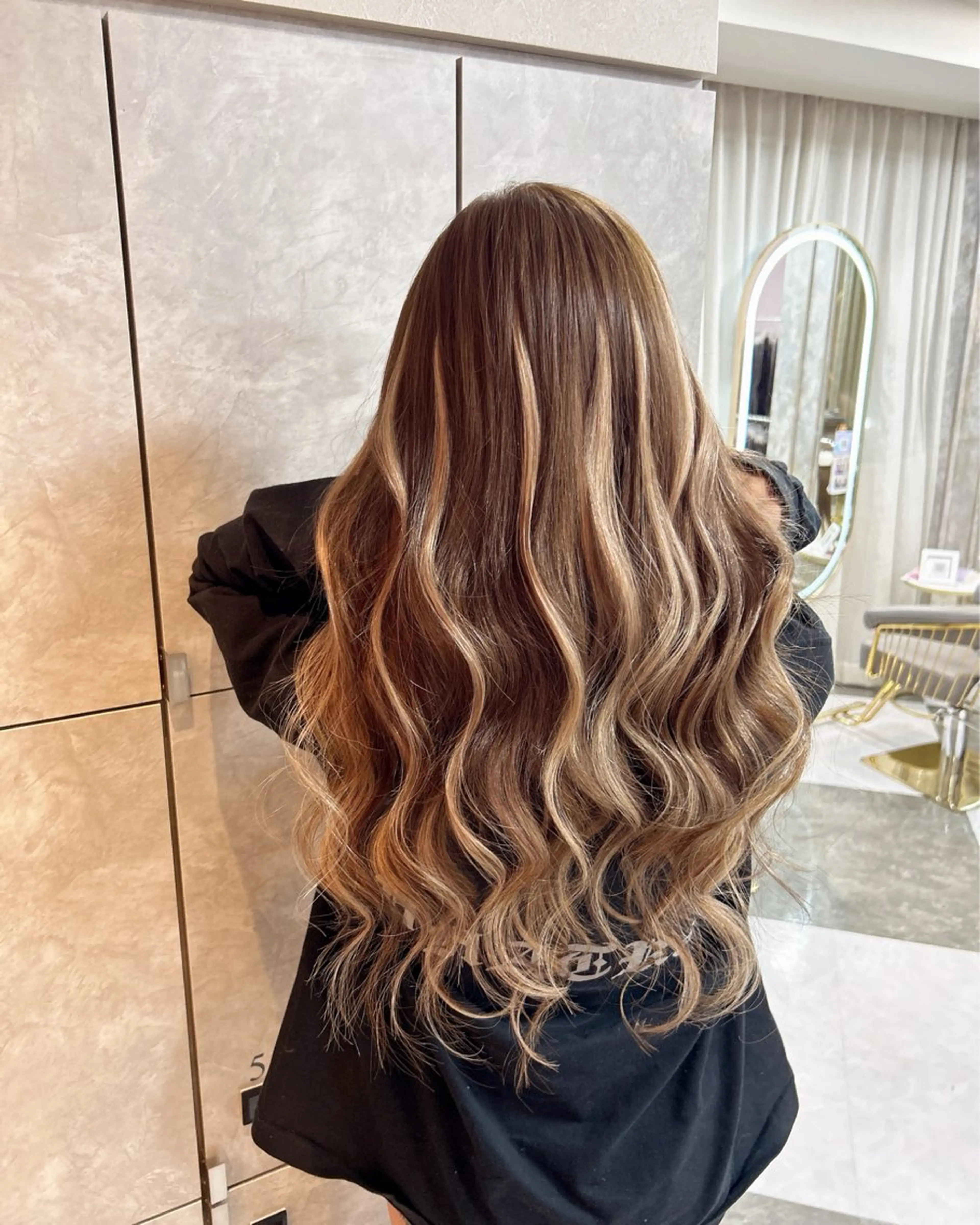 ロング ガルボヘアー心斎橋所属・プルエクステ/プルシ ールエクステ/地雷系のヘアスタイル