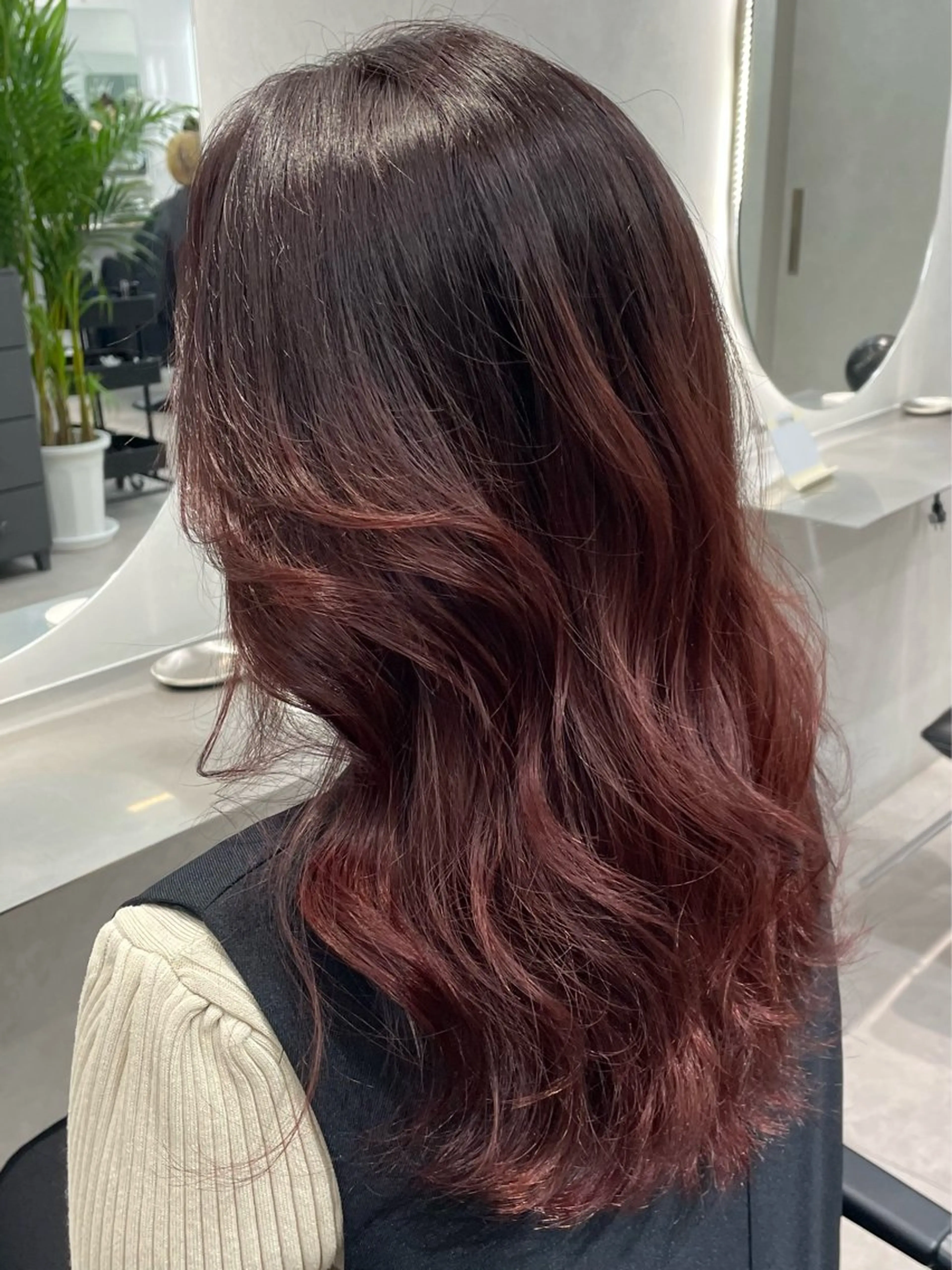 ロング ヘアカラー 吉田 璃玖のヘアスタイル