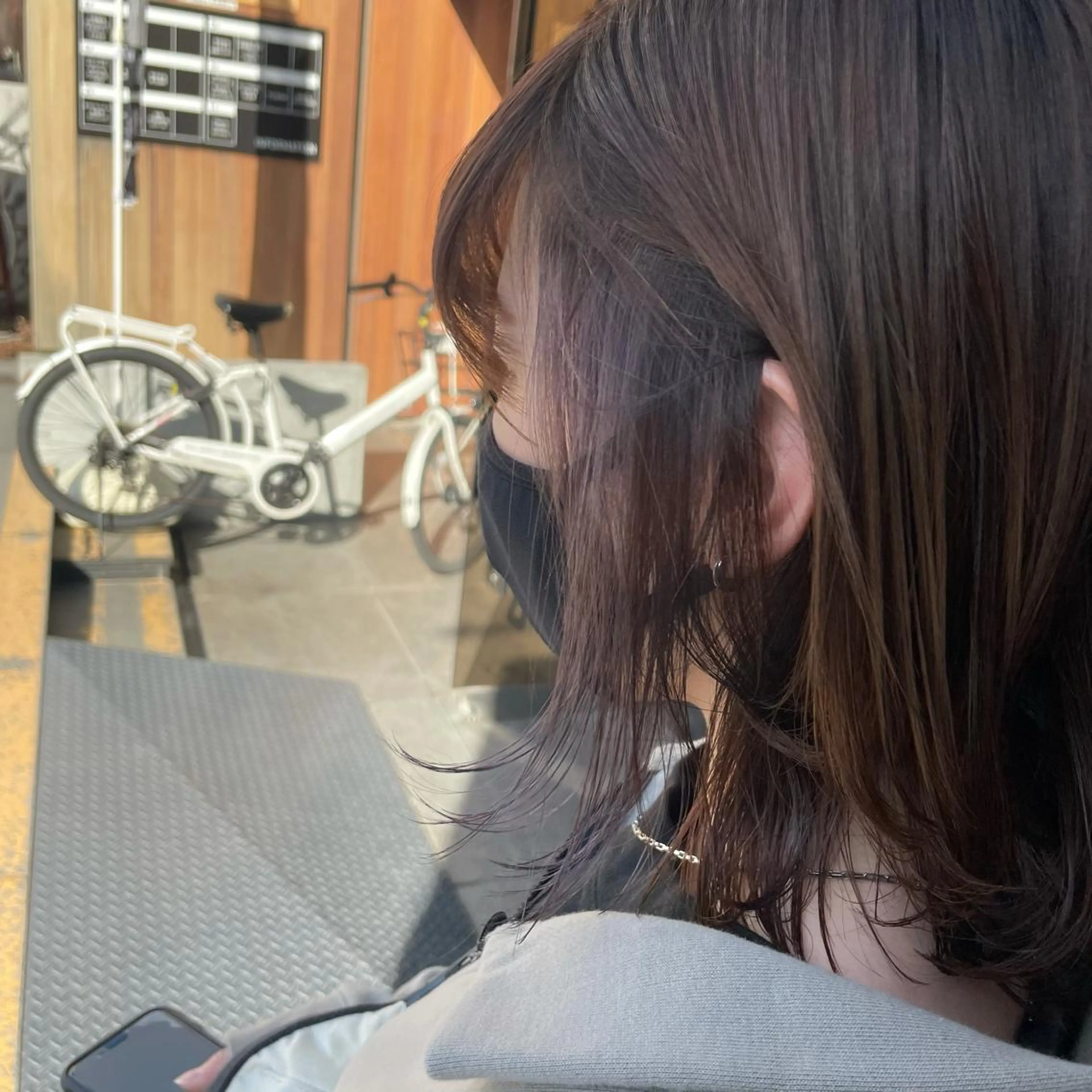 ショート カラー ブリーチ イヤリングカラー ラベンダーカラー 大阪長居🌱野見山 卓也のヘアスタイル