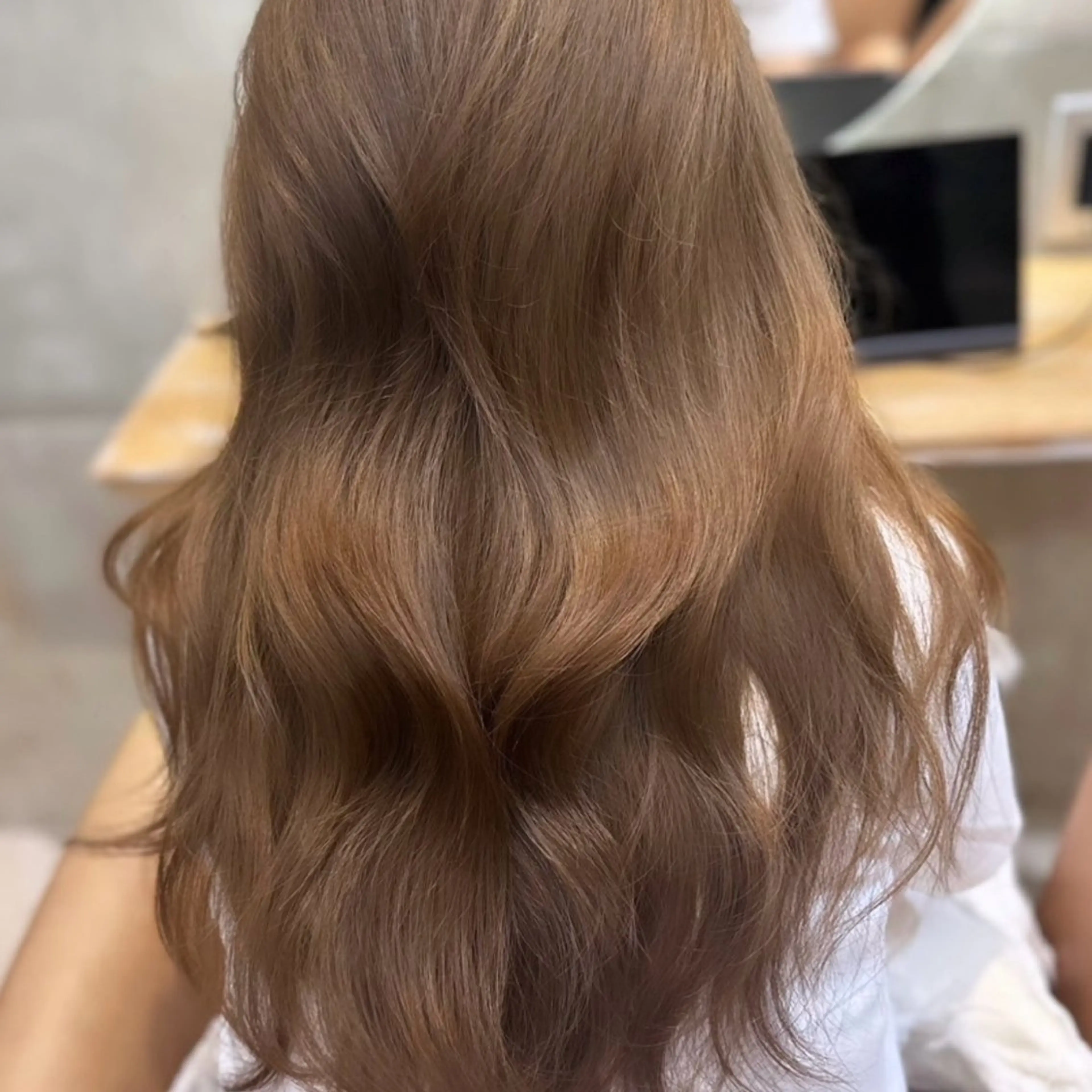 ロング カラー ヘアカラー 棚瀬 寧麻のヘアスタイル