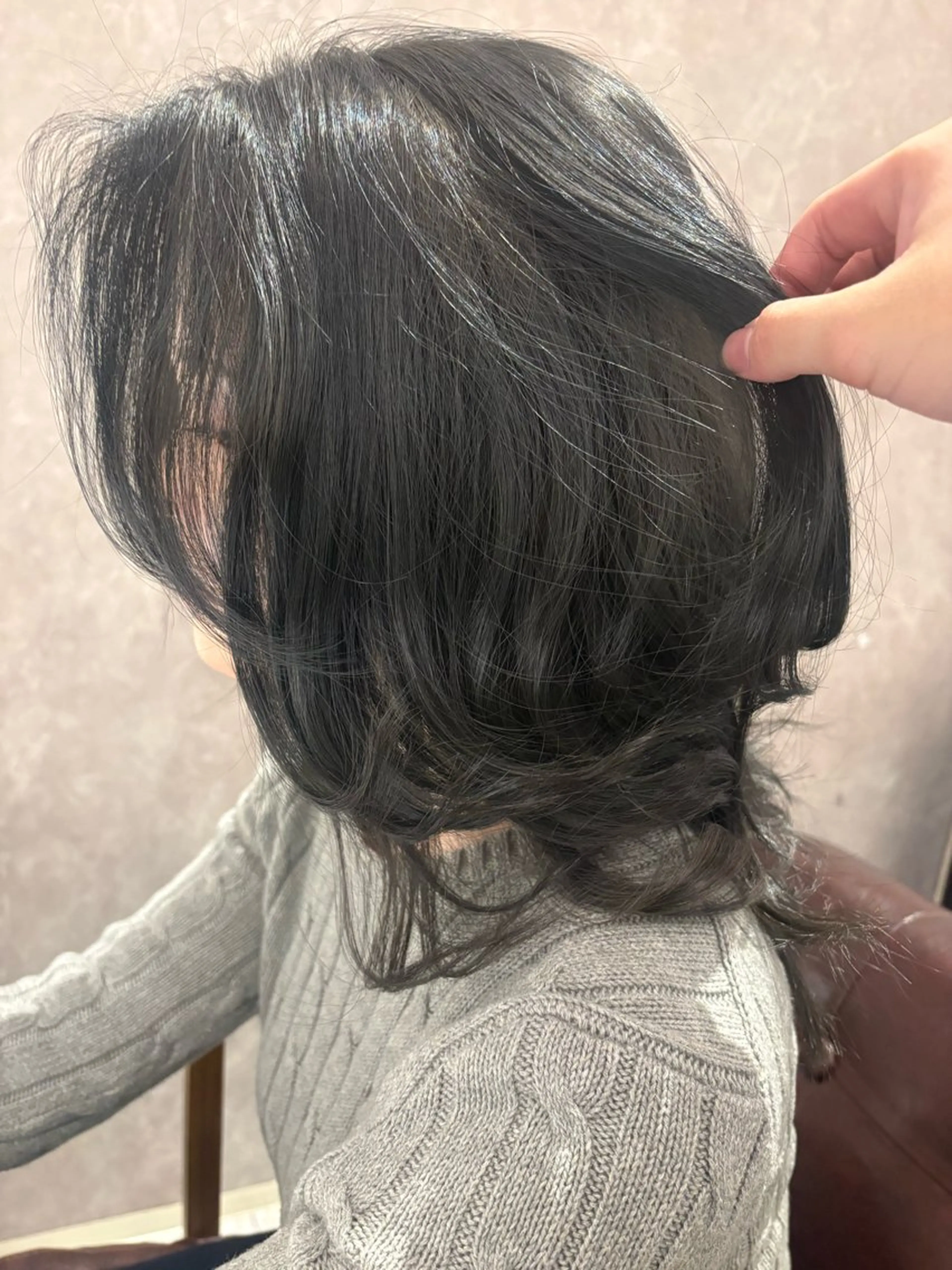 カラー ヘアアレンジ オリーブグレー ヘアカラー トリートメント 山田 快晴のヘアスタイル