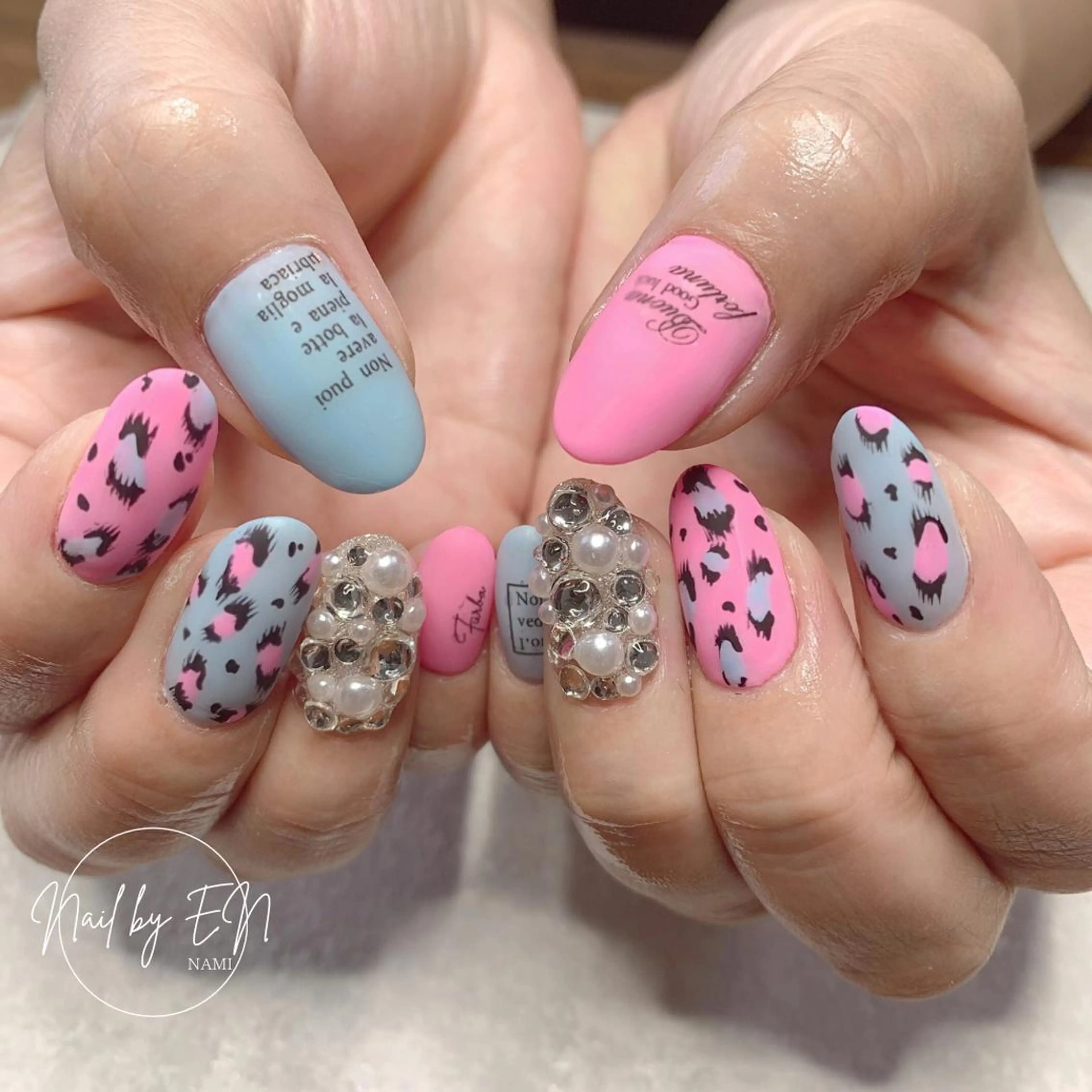 ネイル Nail&Wax by ENのネイルデザイン