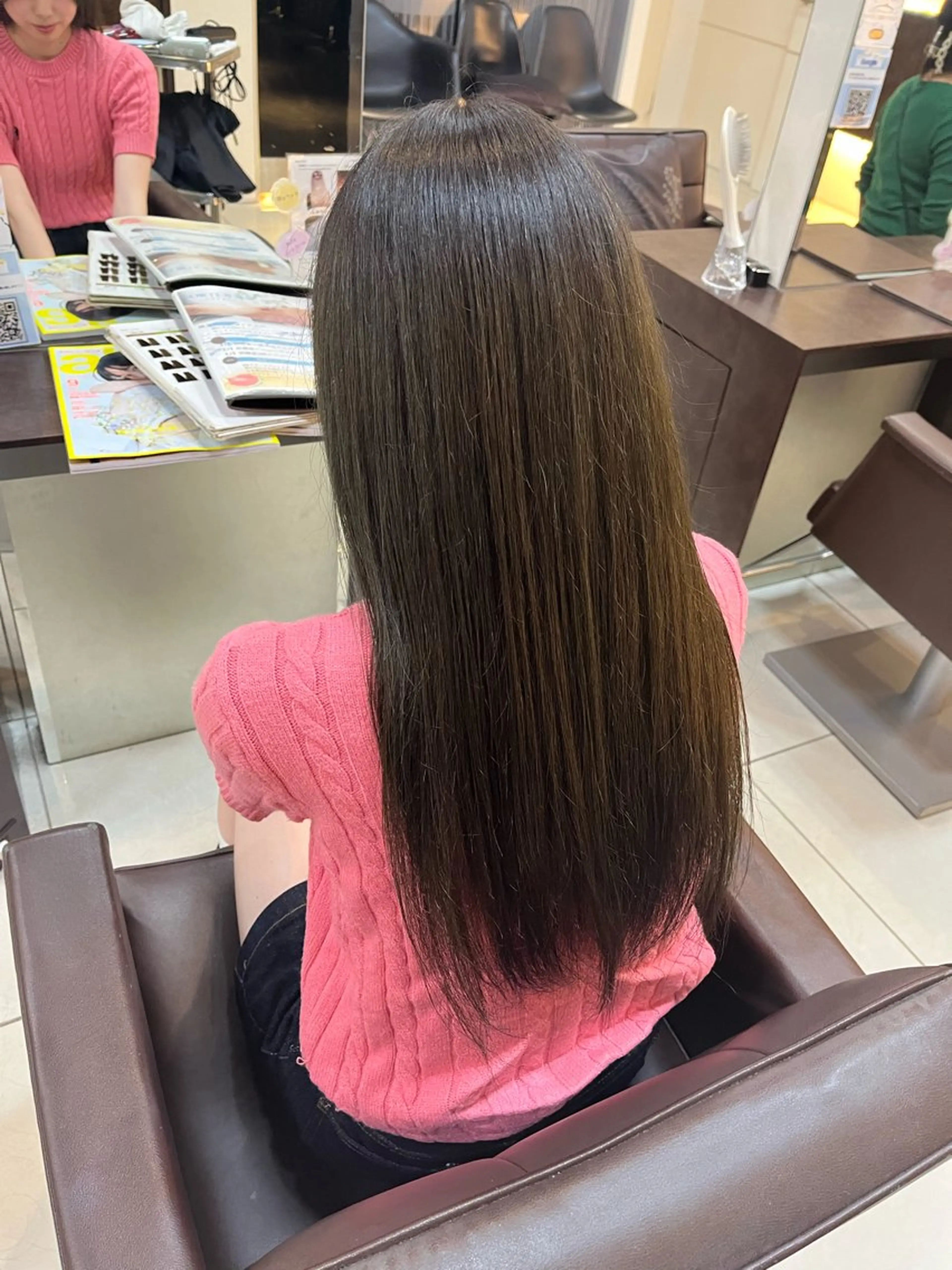 ロング カラー ヘアカラー トリートメント ピンクカラー🩷スパ ニスト🧴みき🎀のヘアスタイル