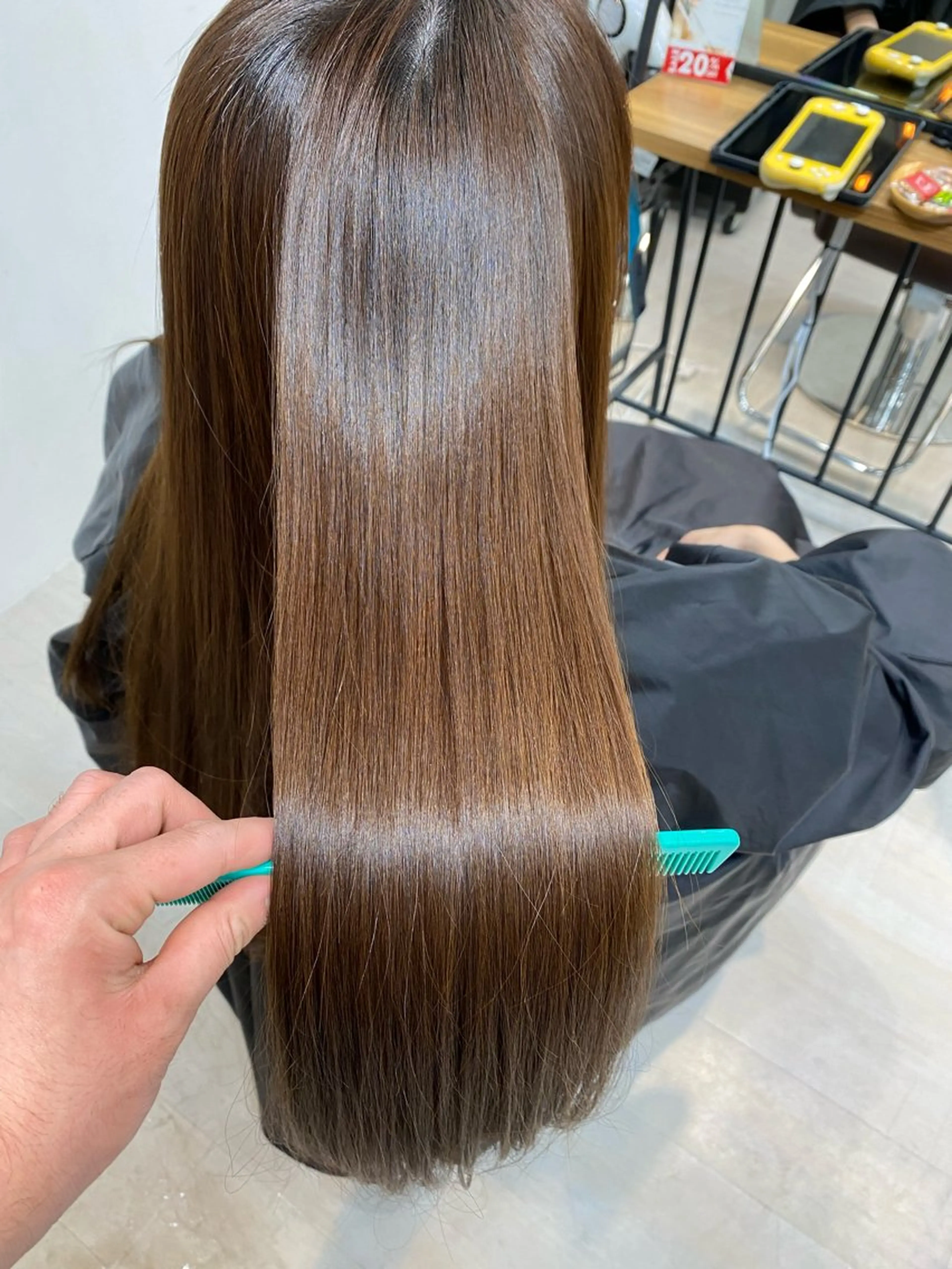 セミロング カット 縮毛矯正 トリートメント a-o岡野　こやま しんぺいのヘアスタイル