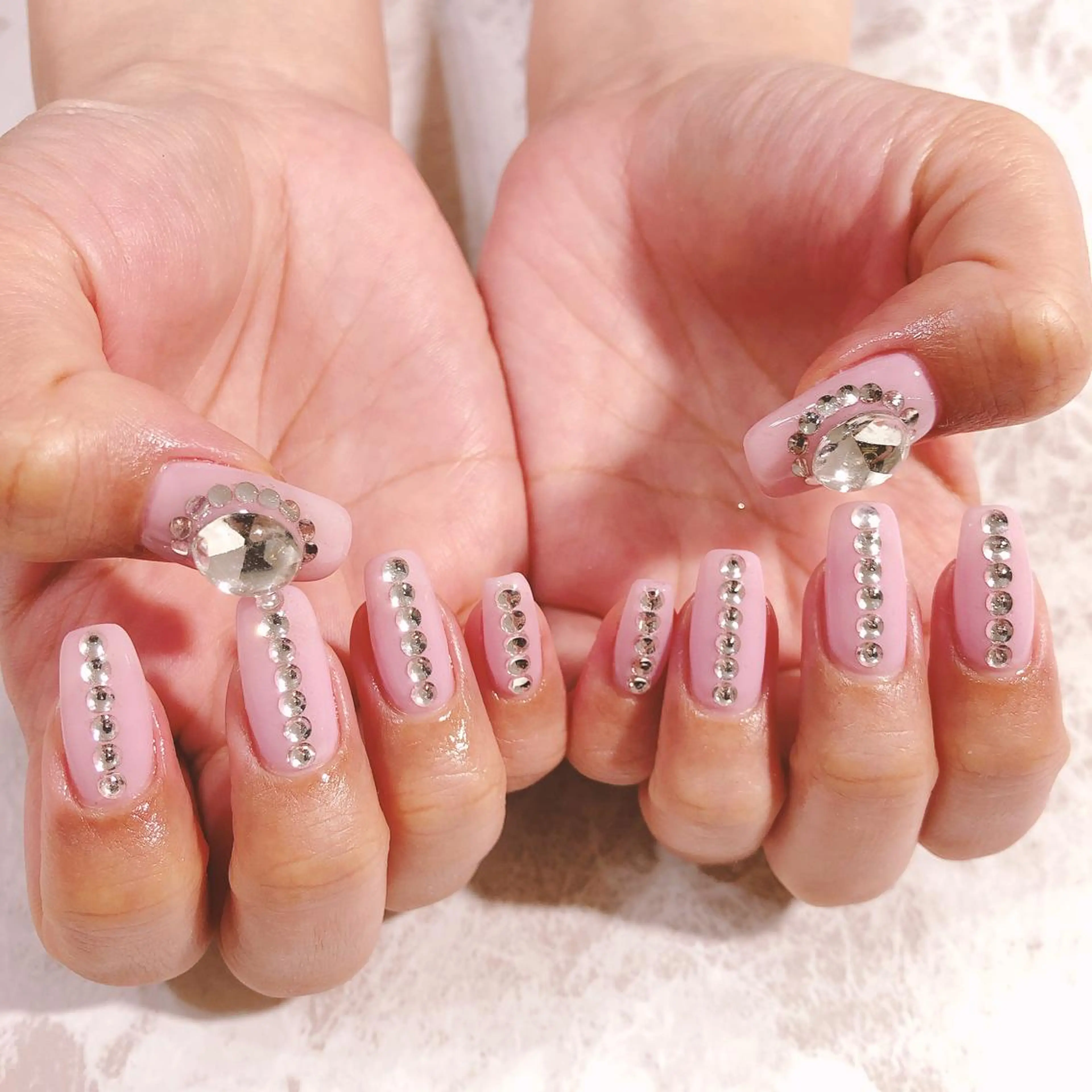 ネイル VIOLUS所属・VIOLUS 関目のネイルデザイン