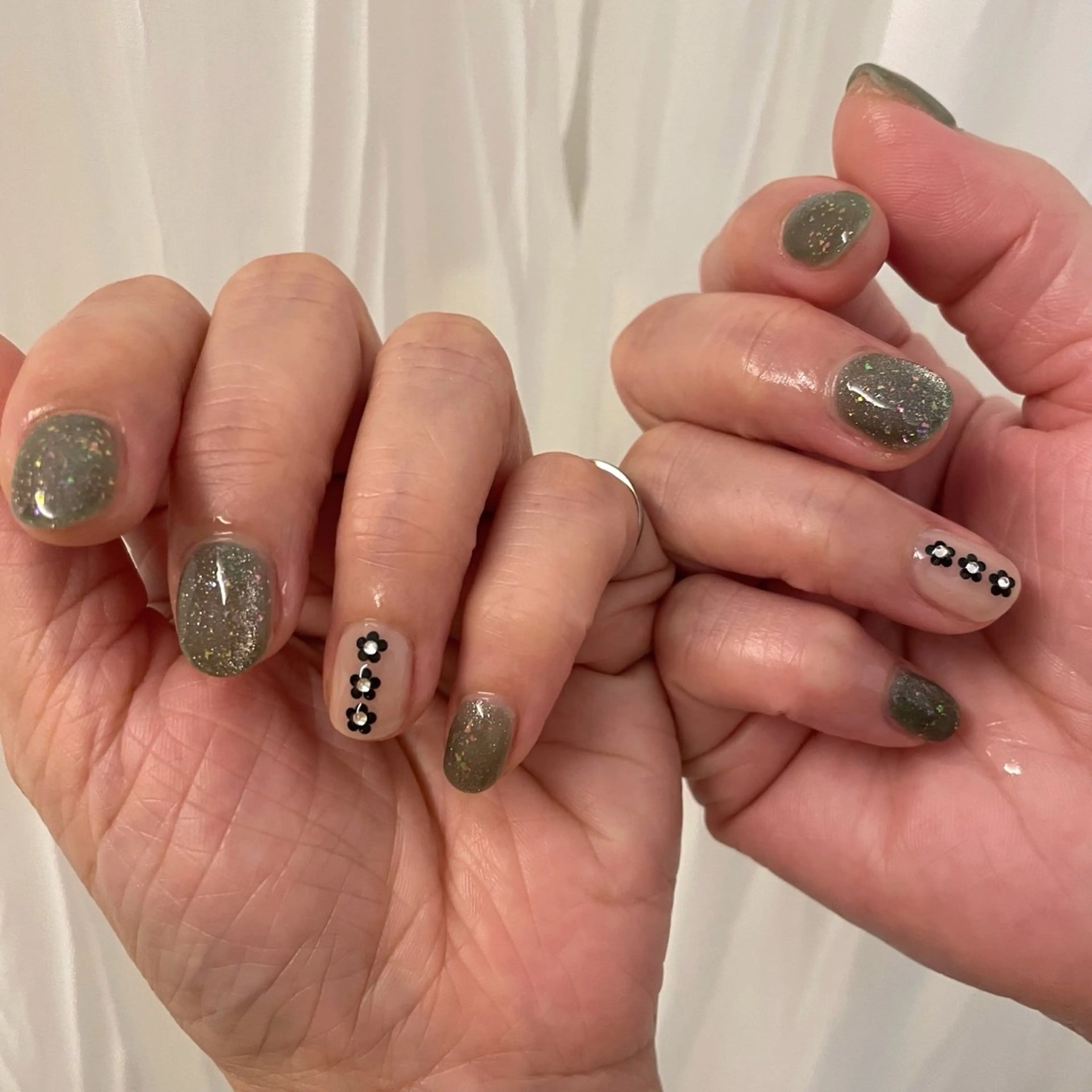ネイル フラワーネイル ハンドネイル Agapi所属・Agapi💐 momokaのネイルデザイン