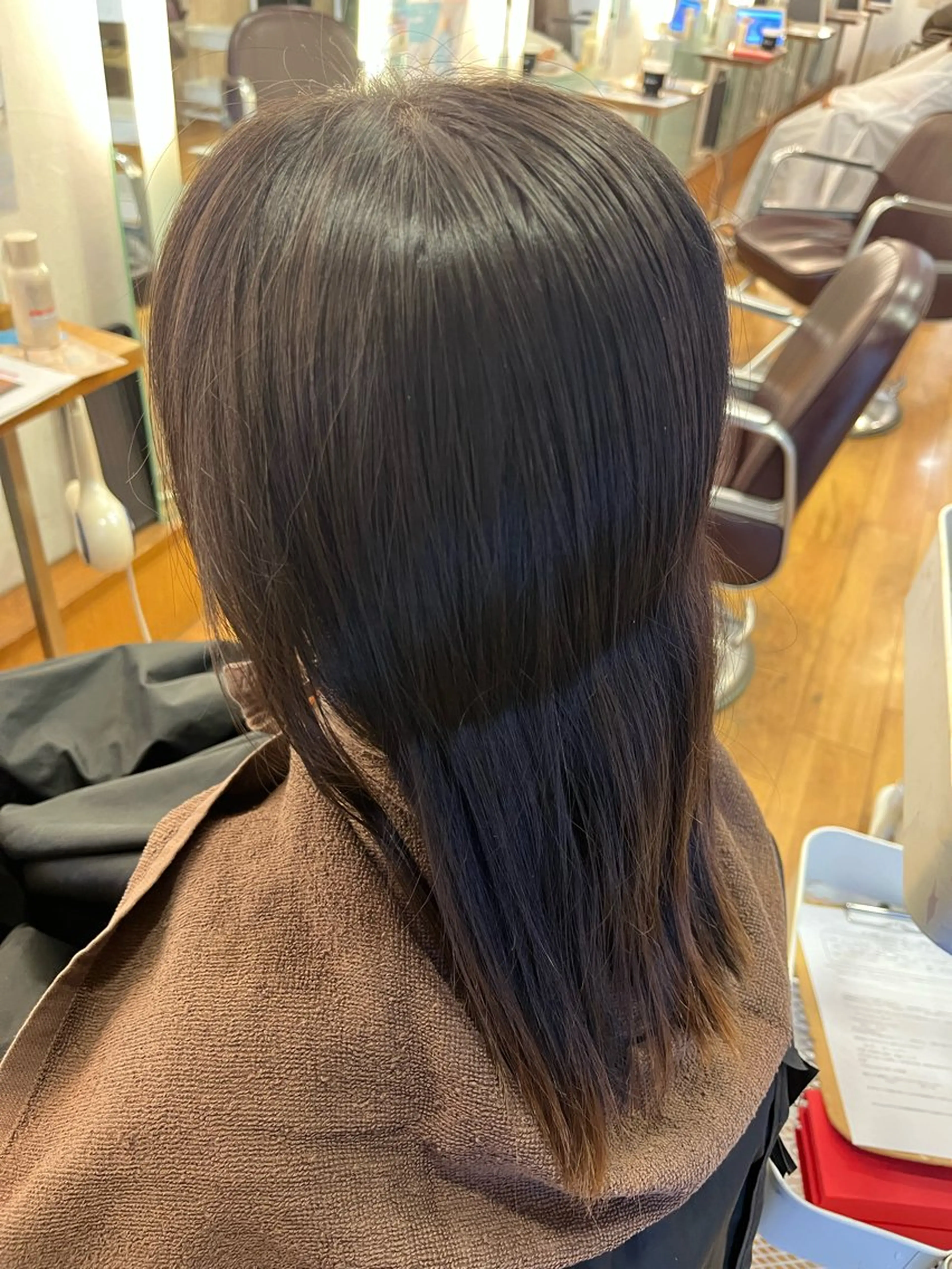 ミディアム カット 渡邊 海里のヘアスタイル
