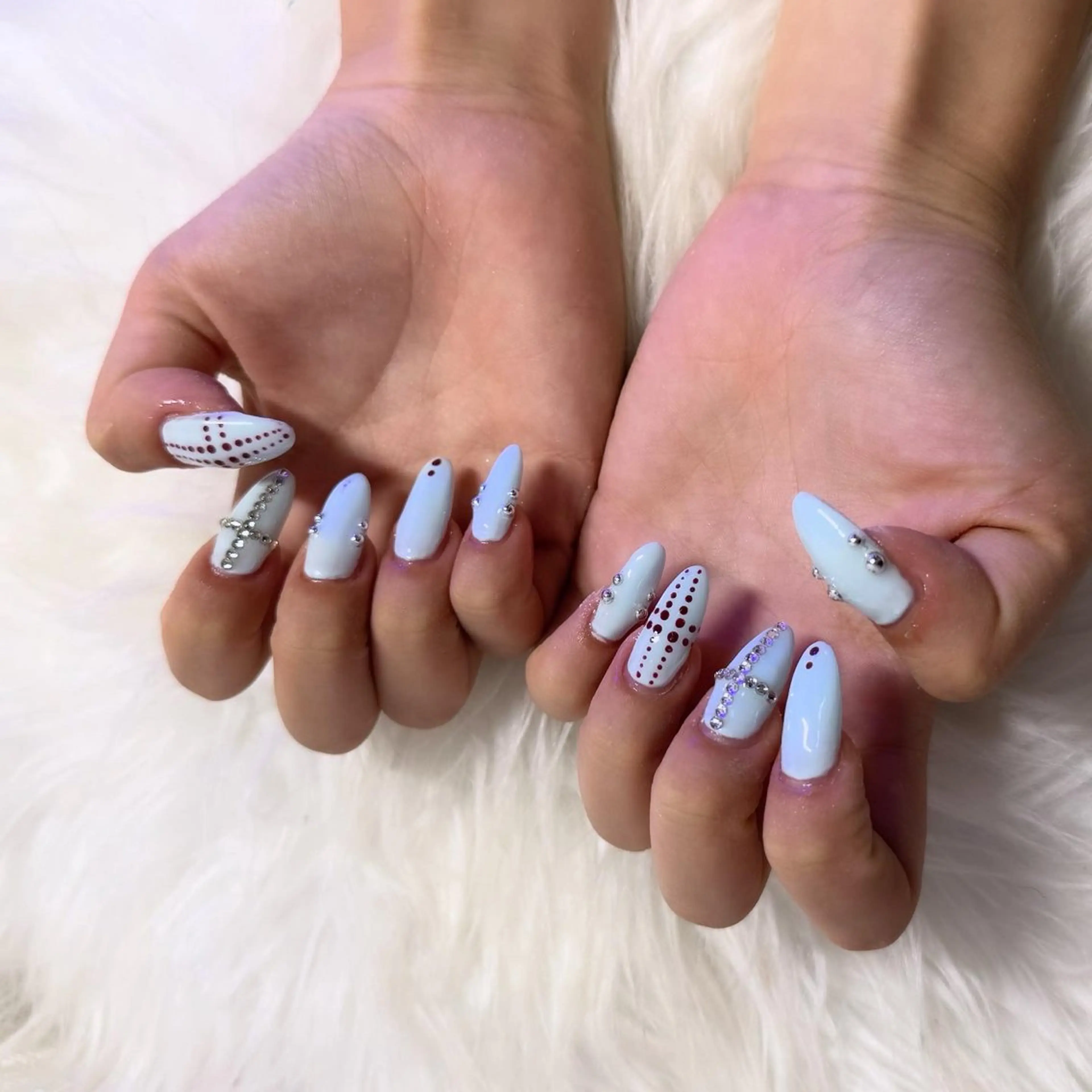 セミロング ハンドネイル mao .のネイルデザイン